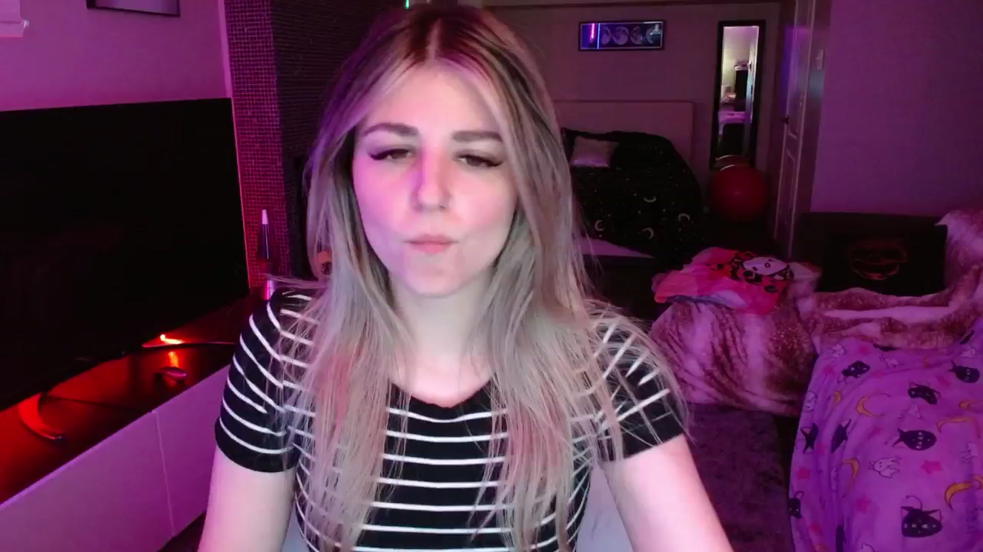 Gallery image thumbnail from Serafina's myfreecams stream on, 08/07/2024, 03:52 image 2 of 20