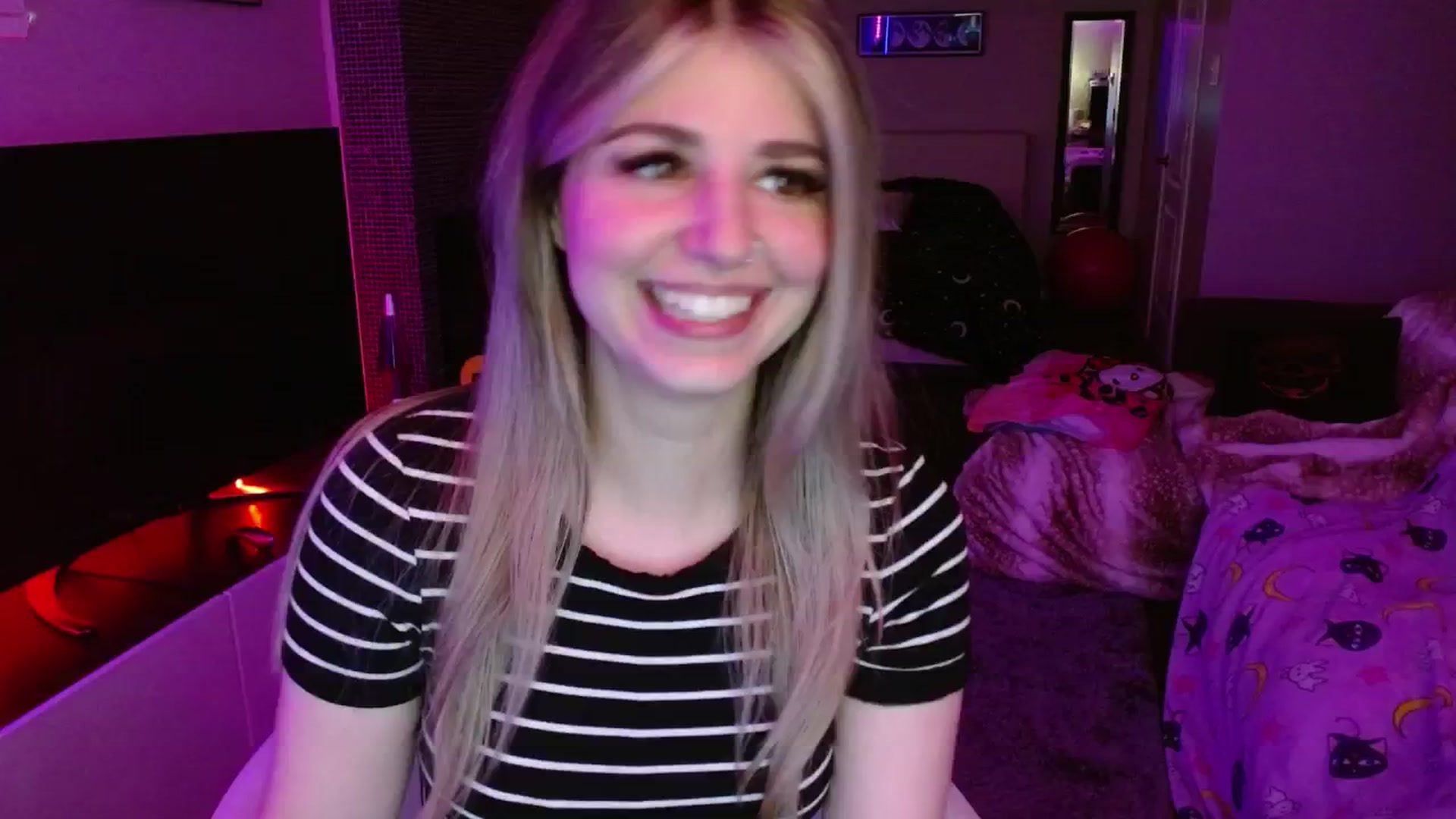 Gallery image thumbnail from Serafina's myfreecams stream on, 08/07/2024, 03:52 image 11 of 20