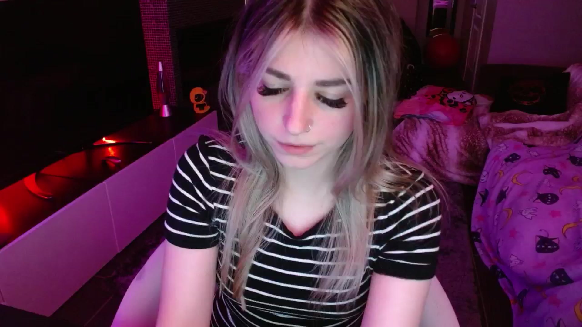 Gallery image thumbnail from Serafina's myfreecams stream on, 08/07/2024, 04:15 image 12 of 20