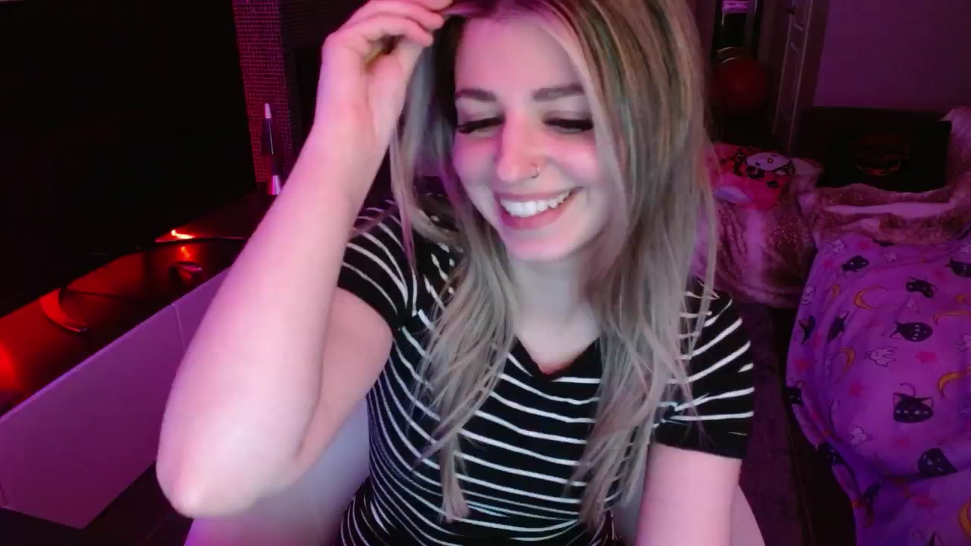 Gallery image thumbnail from Serafina's myfreecams stream on, 08/07/2024, 04:15 image 15 of 20