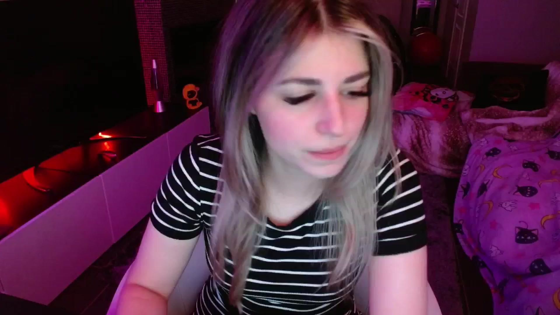 Gallery image thumbnail from Serafina's myfreecams stream on, 08/07/2024, 04:15 image 8 of 20