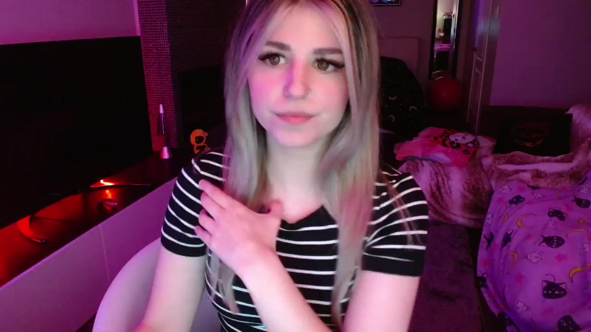 Gallery image thumbnail from Serafina's myfreecams stream on, 08/07/2024, 04:15 image 5 of 20