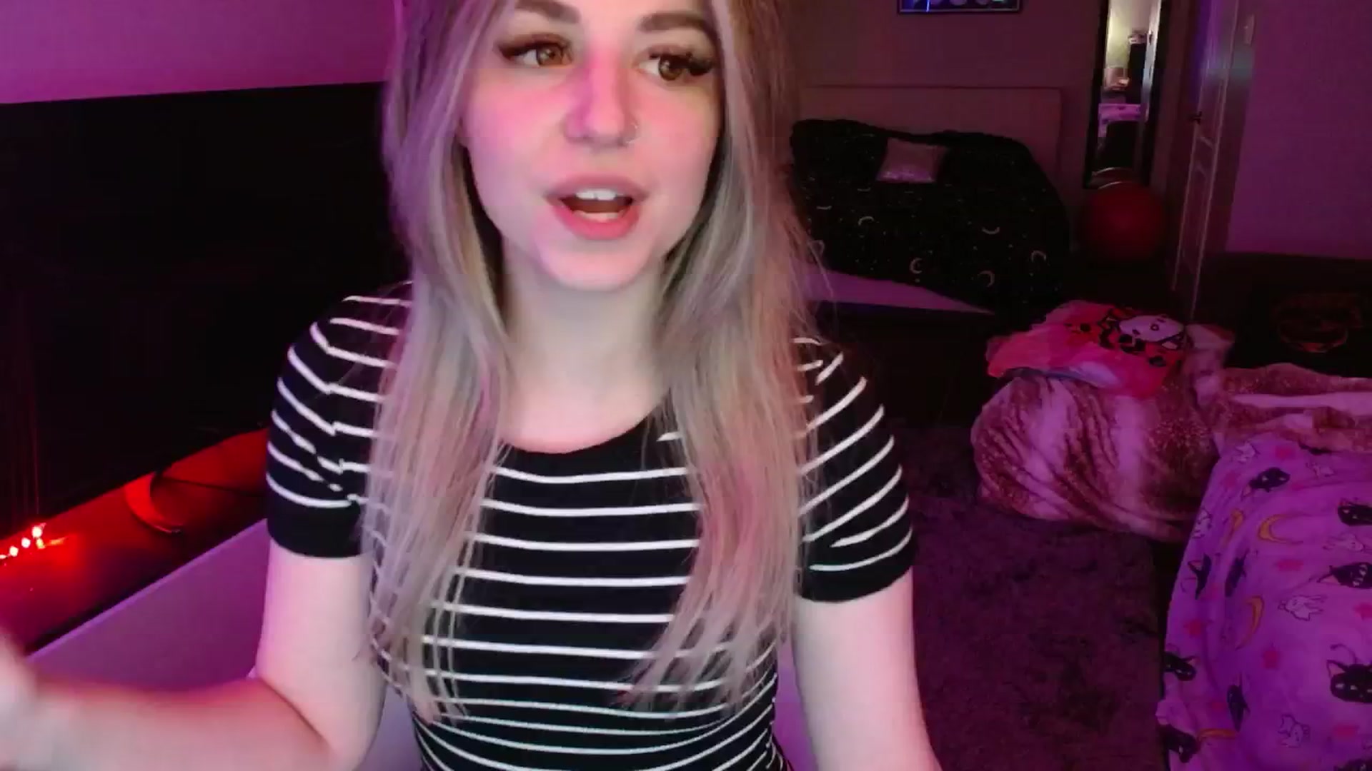 Gallery image thumbnail from Serafina's myfreecams stream on, 08/07/2024, 05:43 image 5 of 20