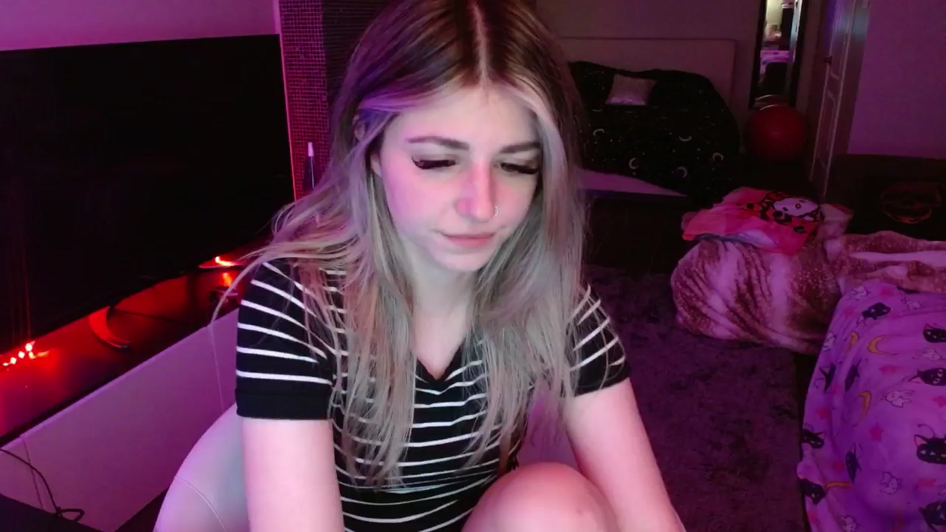 Gallery image thumbnail from Serafina's myfreecams stream on, 08/07/2024, 05:43 image 16 of 20