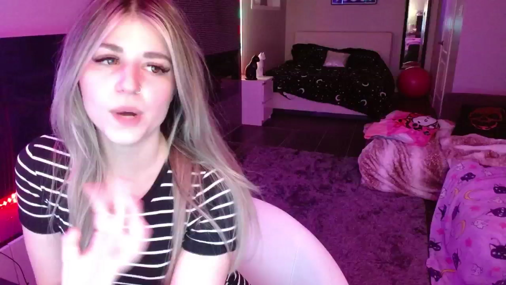 Gallery image thumbnail from Serafina's myfreecams stream on, 08/07/2024, 05:43 image 6 of 20
