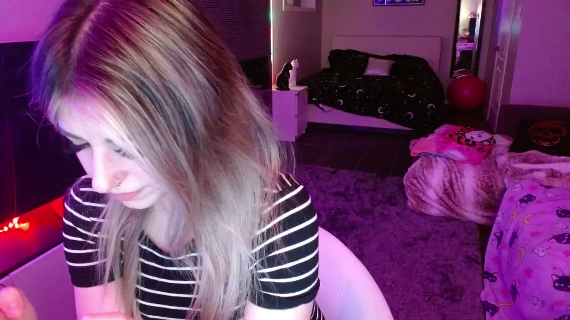 Gallery image thumbnail from Serafina's myfreecams stream on, 08/07/2024, 05:43 image 2 of 20