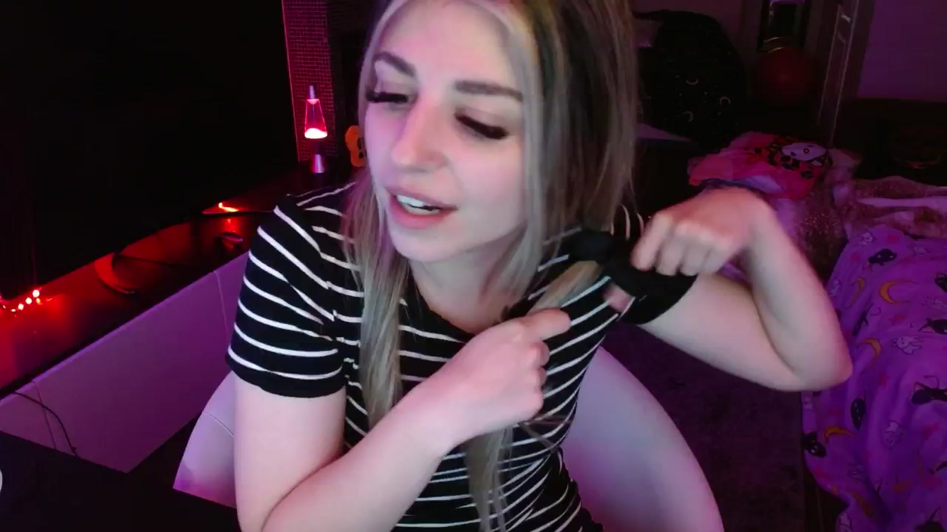 Gallery image thumbnail from Serafina's myfreecams stream on, 08/07/2024, 07:09 image 18 of 20
