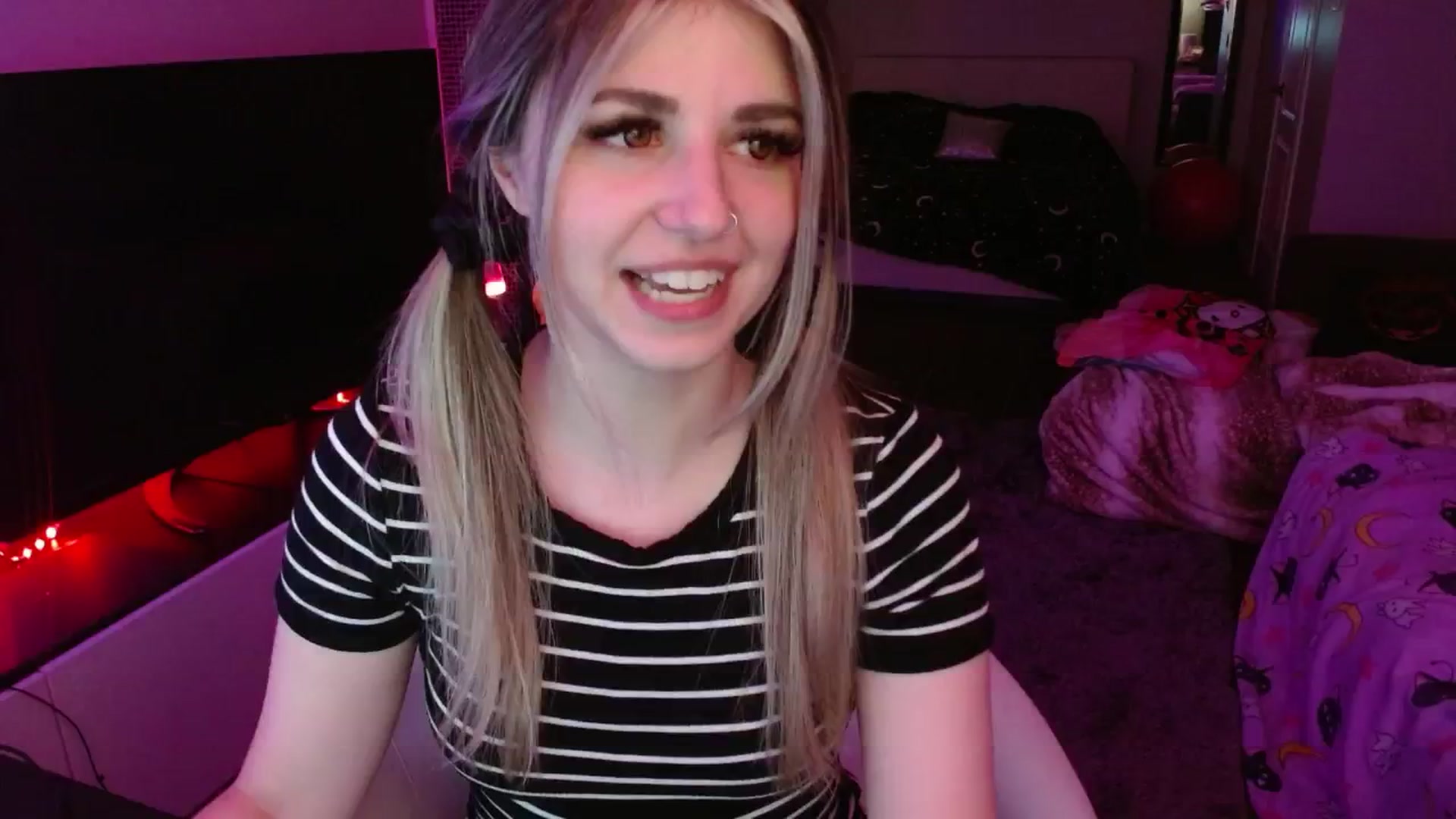 Gallery image thumbnail from Serafina's myfreecams stream on, 08/07/2024, 07:09 image 12 of 20