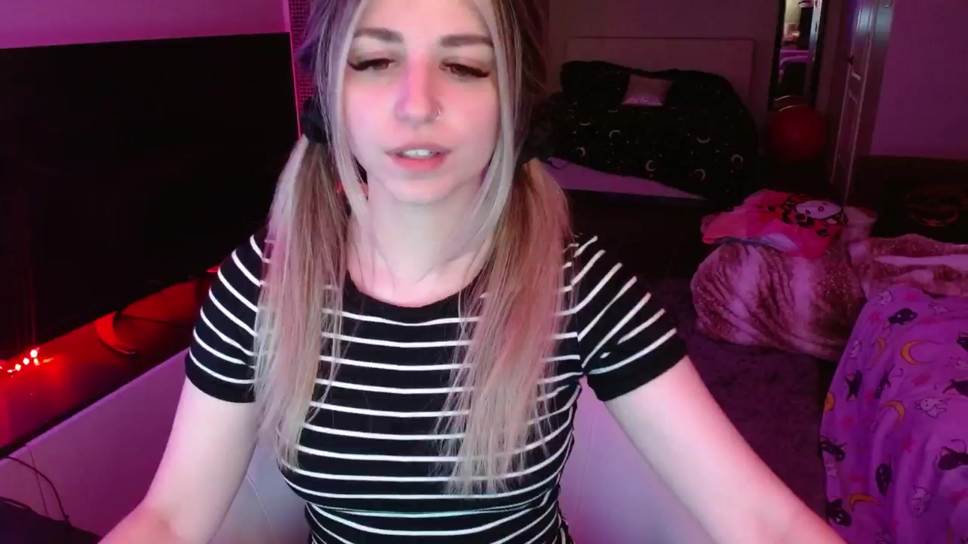 Gallery image thumbnail from Serafina's myfreecams stream on, 08/07/2024, 07:09 image 11 of 20