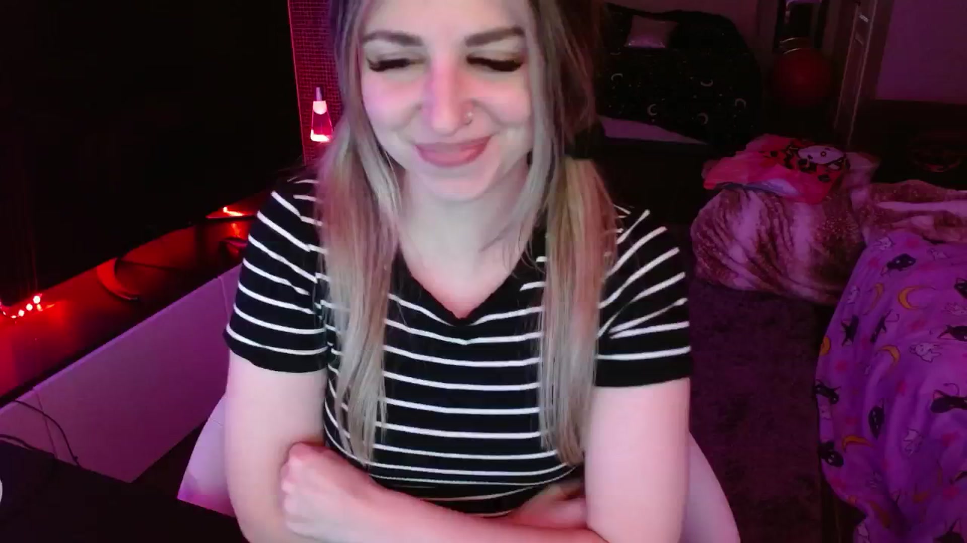 Gallery image thumbnail from Serafina's myfreecams stream on, 08/07/2024, 07:09 image 17 of 20