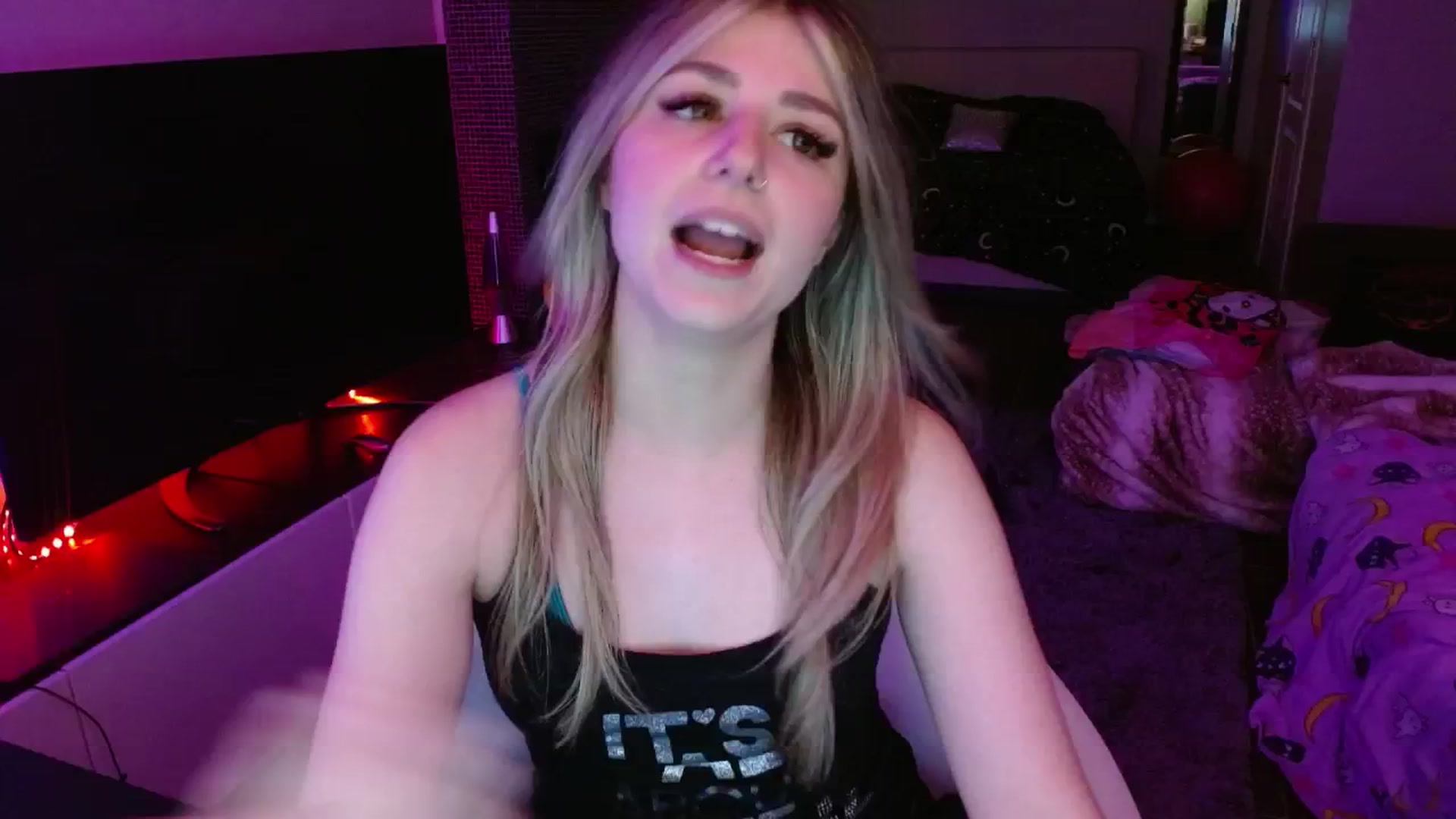 Gallery image thumbnail from Serafina's myfreecams stream on, 08/08/2024, 04:02 image 5 of 20