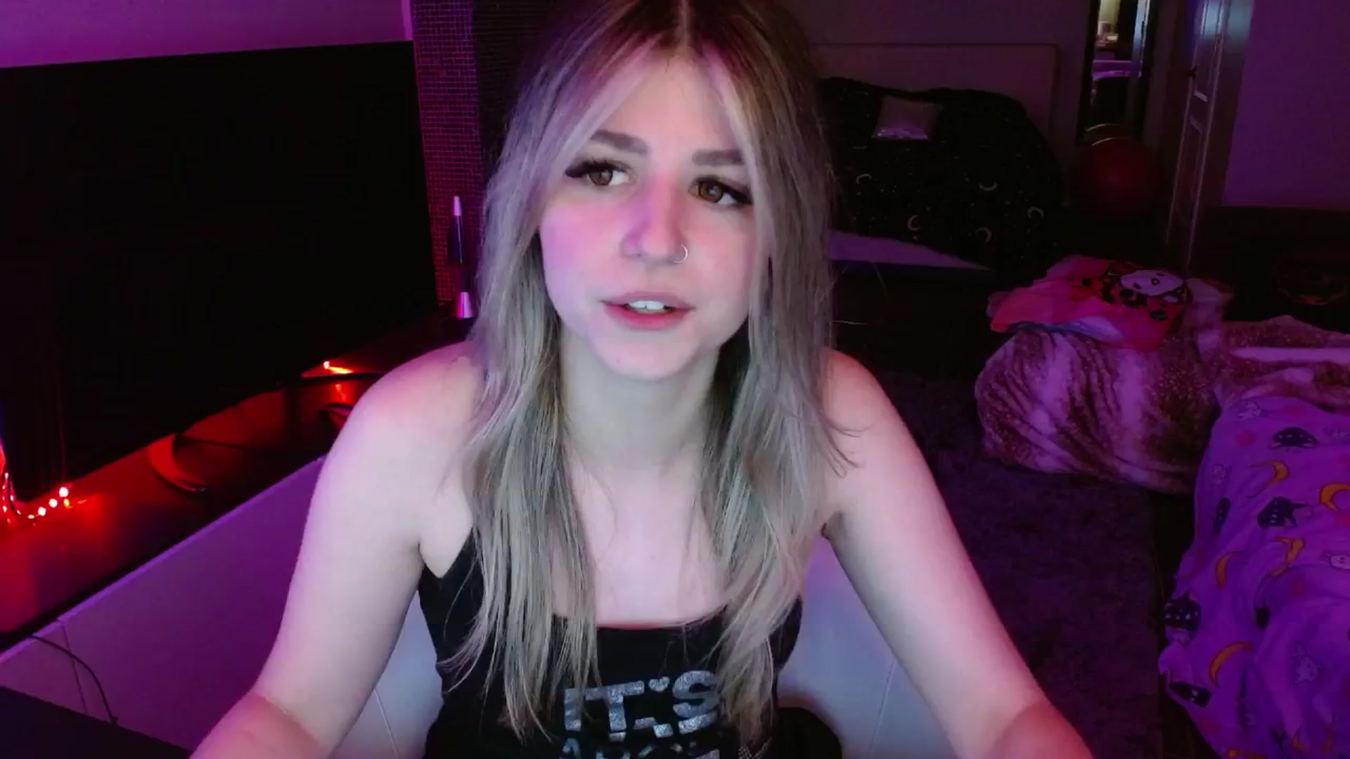 Gallery image thumbnail from Serafina's myfreecams stream on, 08/08/2024, 04:02 image 7 of 20