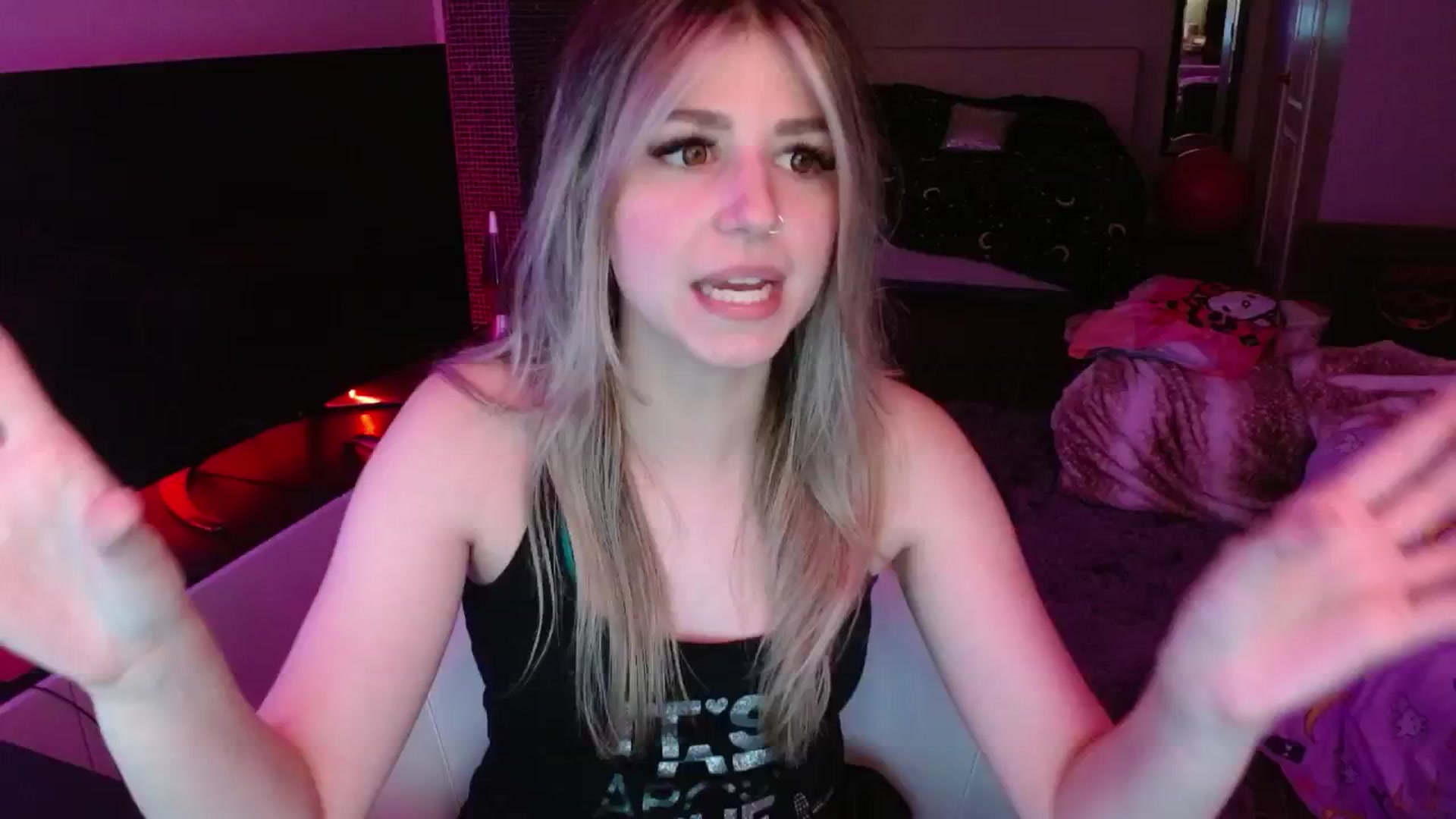 Gallery image thumbnail from Serafina's myfreecams stream on, 08/08/2024, 04:02 image 8 of 20