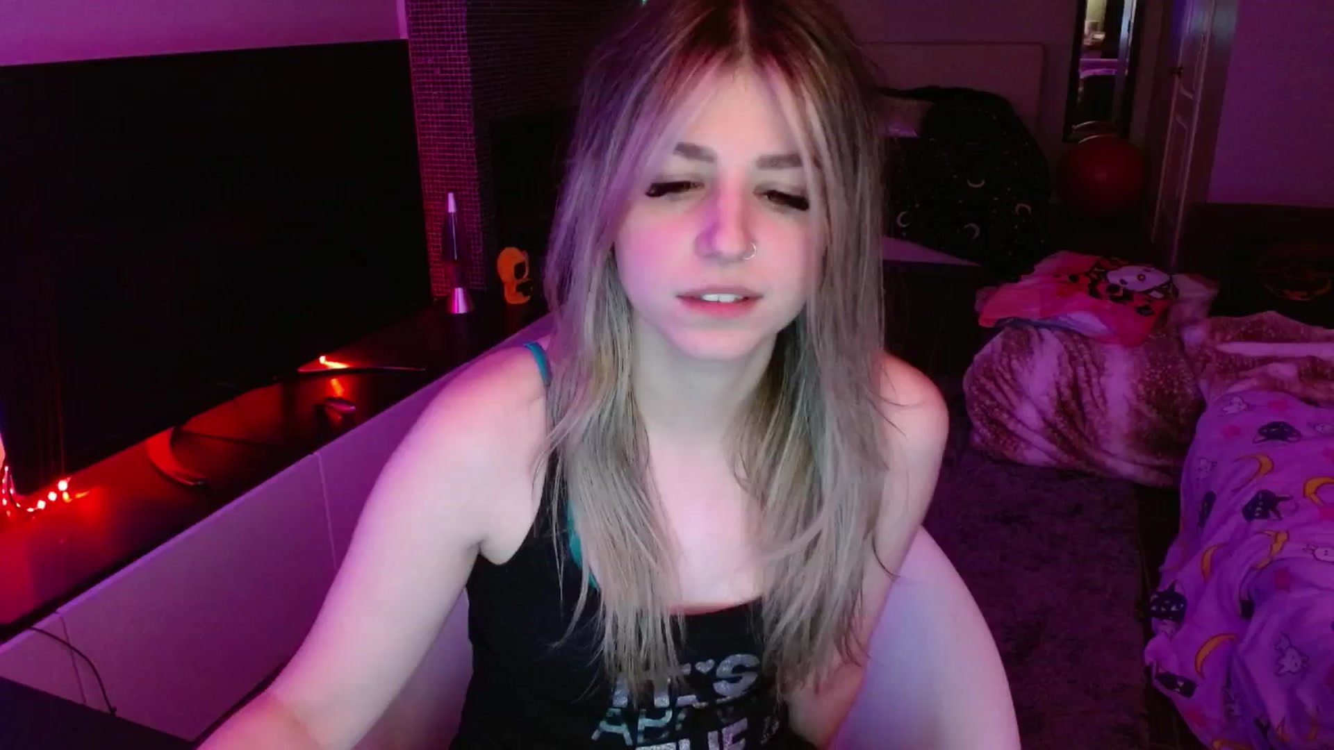 Gallery image thumbnail from Serafina's myfreecams stream on, 08/08/2024, 04:02 image 15 of 20