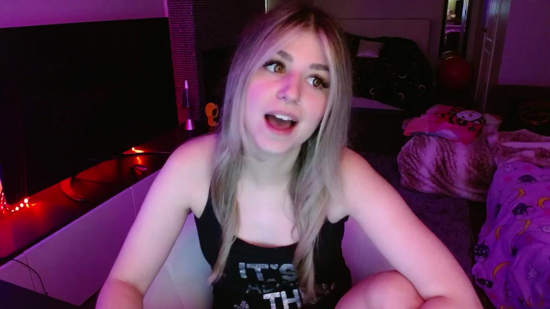 Gallery image thumbnail from Serafina's myfreecams stream on, 08/08/2024, 04:02 image 1 of 20