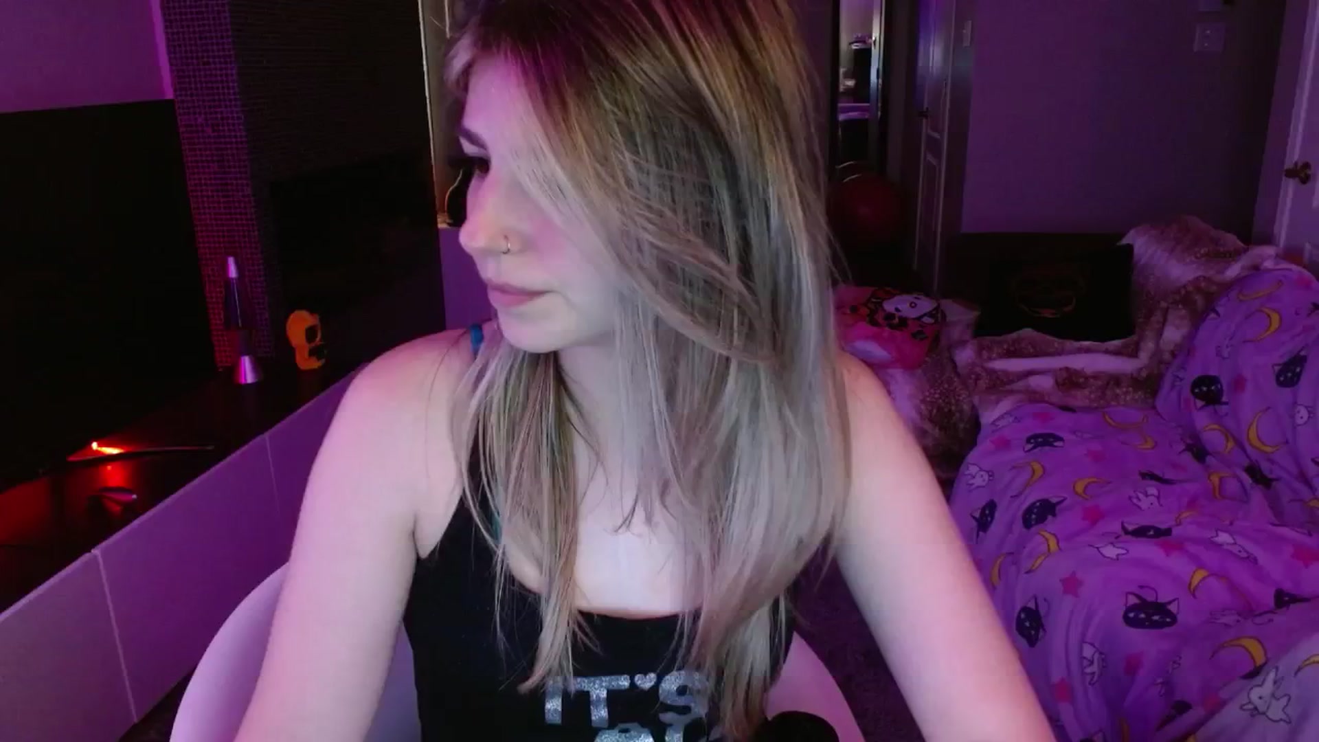 Gallery image thumbnail from Serafina's myfreecams stream on, 08/08/2024, 05:37 image 5 of 20