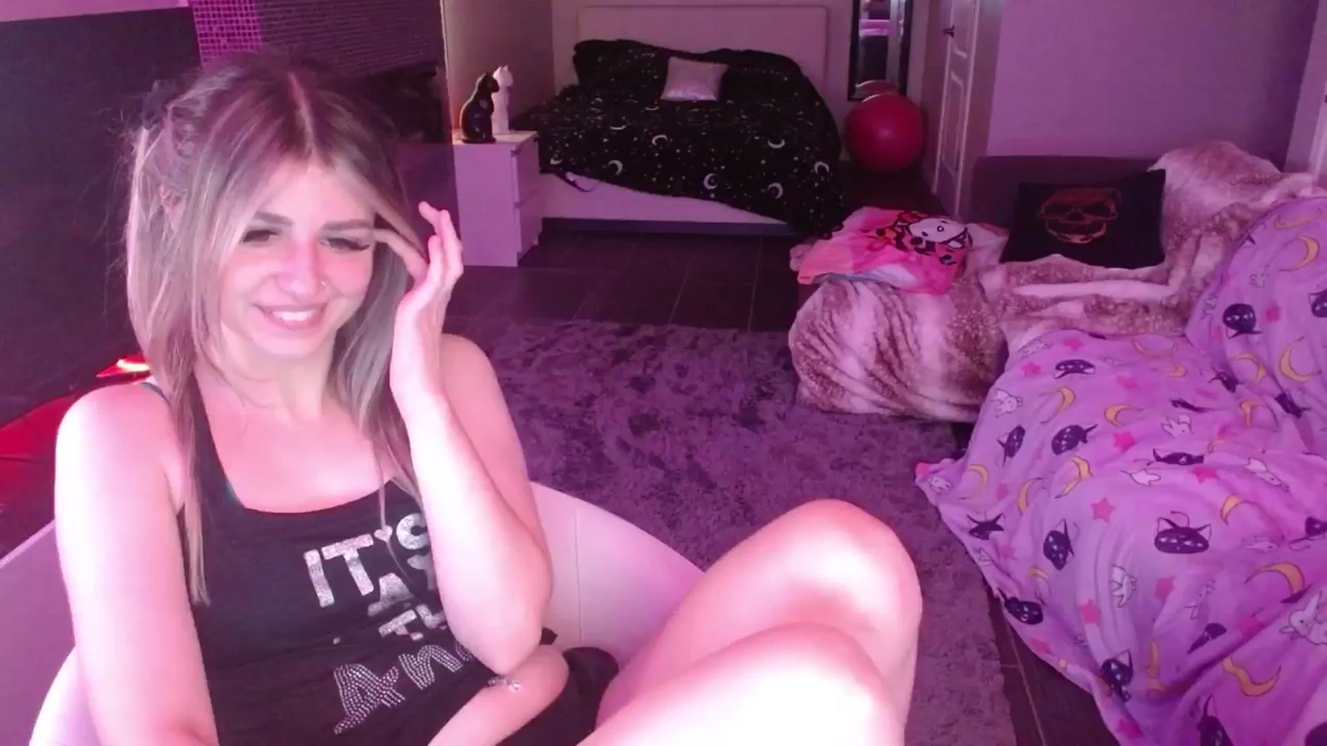 Gallery image thumbnail from Serafina's myfreecams stream on, 08/08/2024, 07:33 image 20 of 20