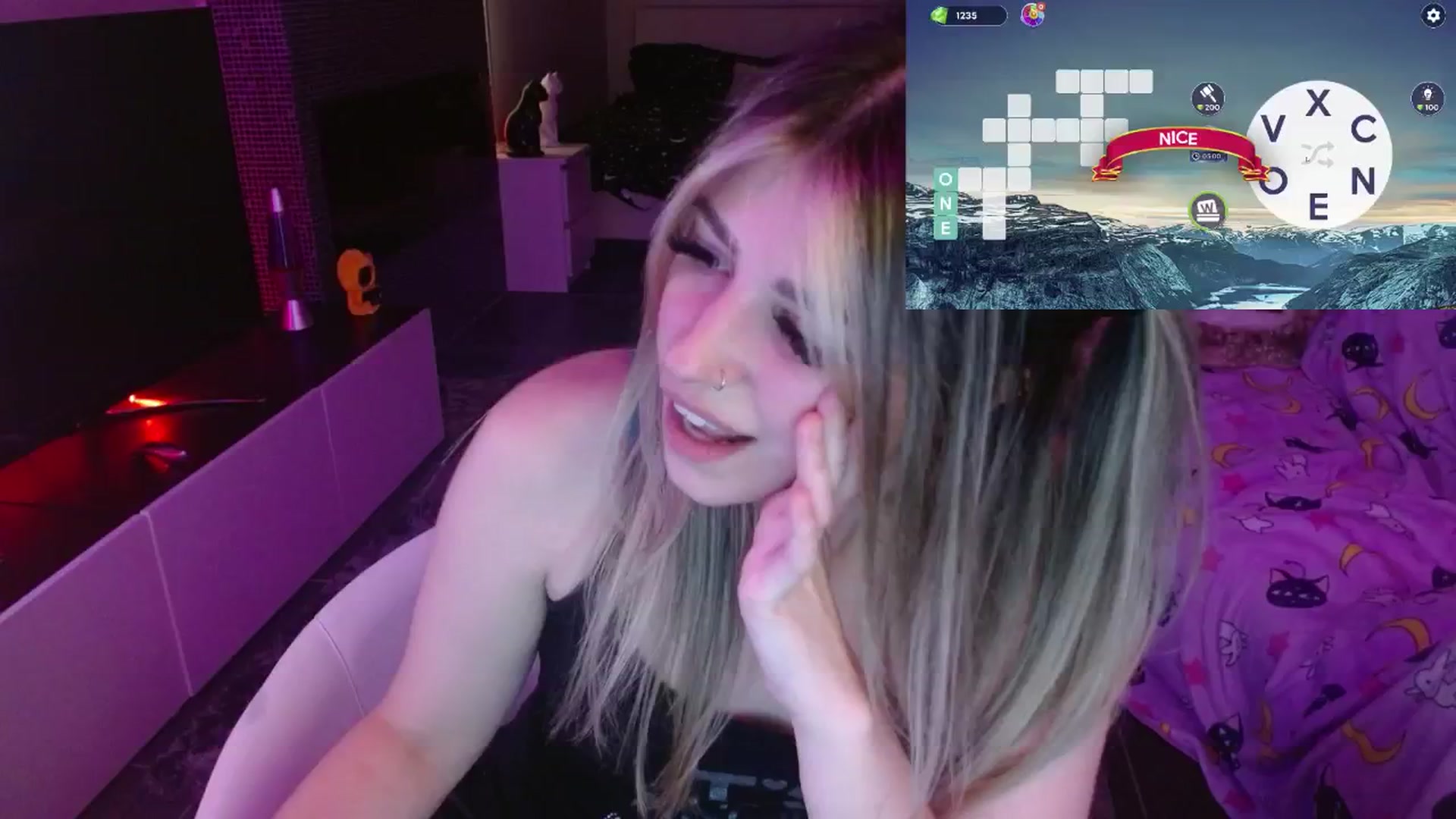 Gallery image thumbnail from Serafina's myfreecams stream on, 08/08/2024, 07:33 image 13 of 20