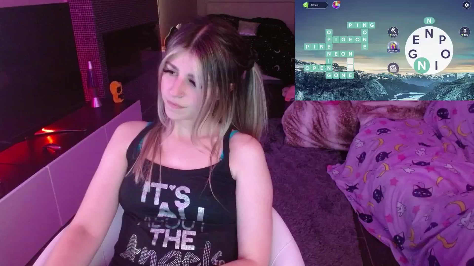 Gallery image thumbnail from Serafina's myfreecams stream on, 08/08/2024, 07:33 image 17 of 20