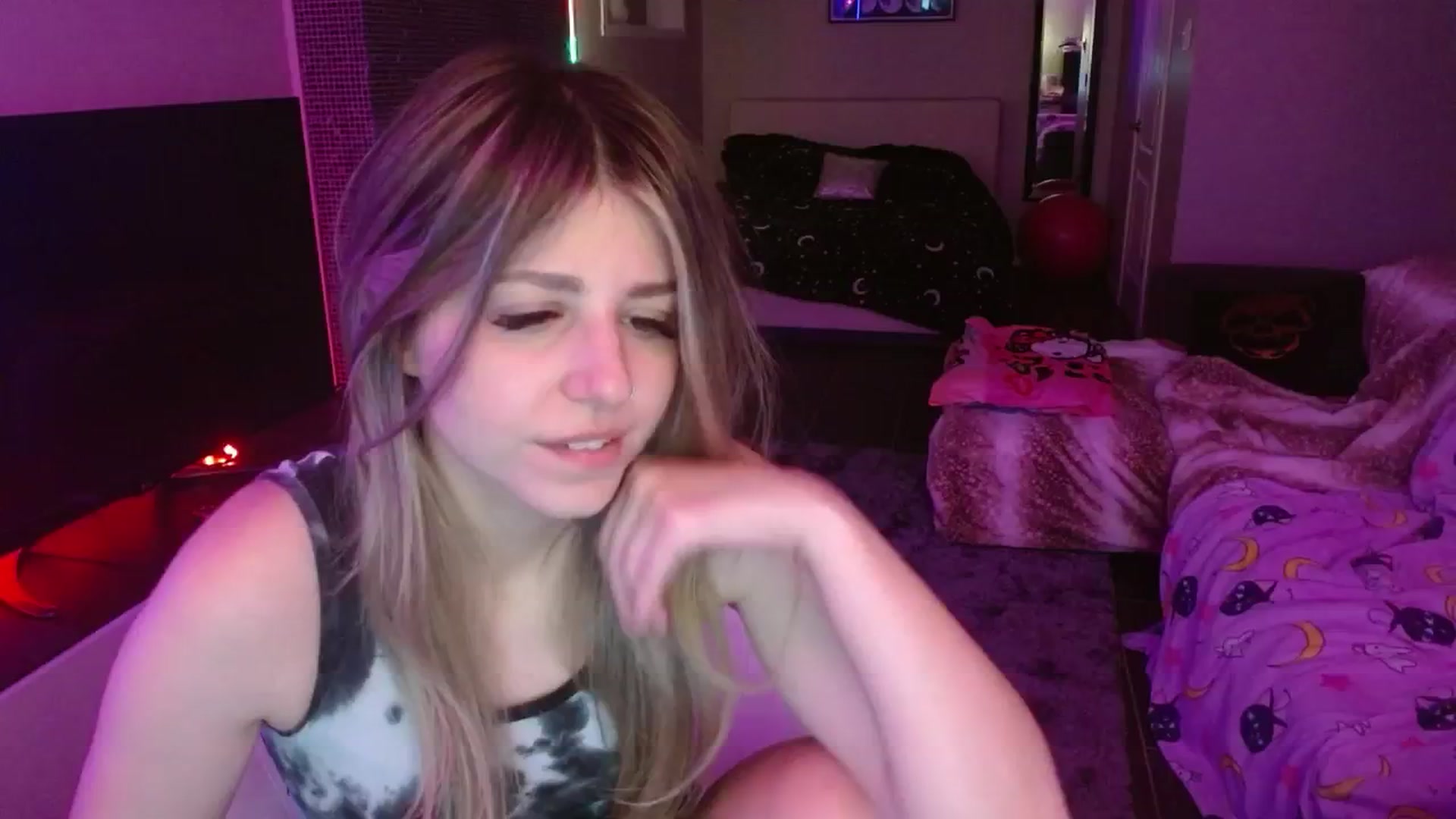 Gallery image thumbnail from Serafina's myfreecams stream on, 08/09/2024, 07:01 image 1 of 20