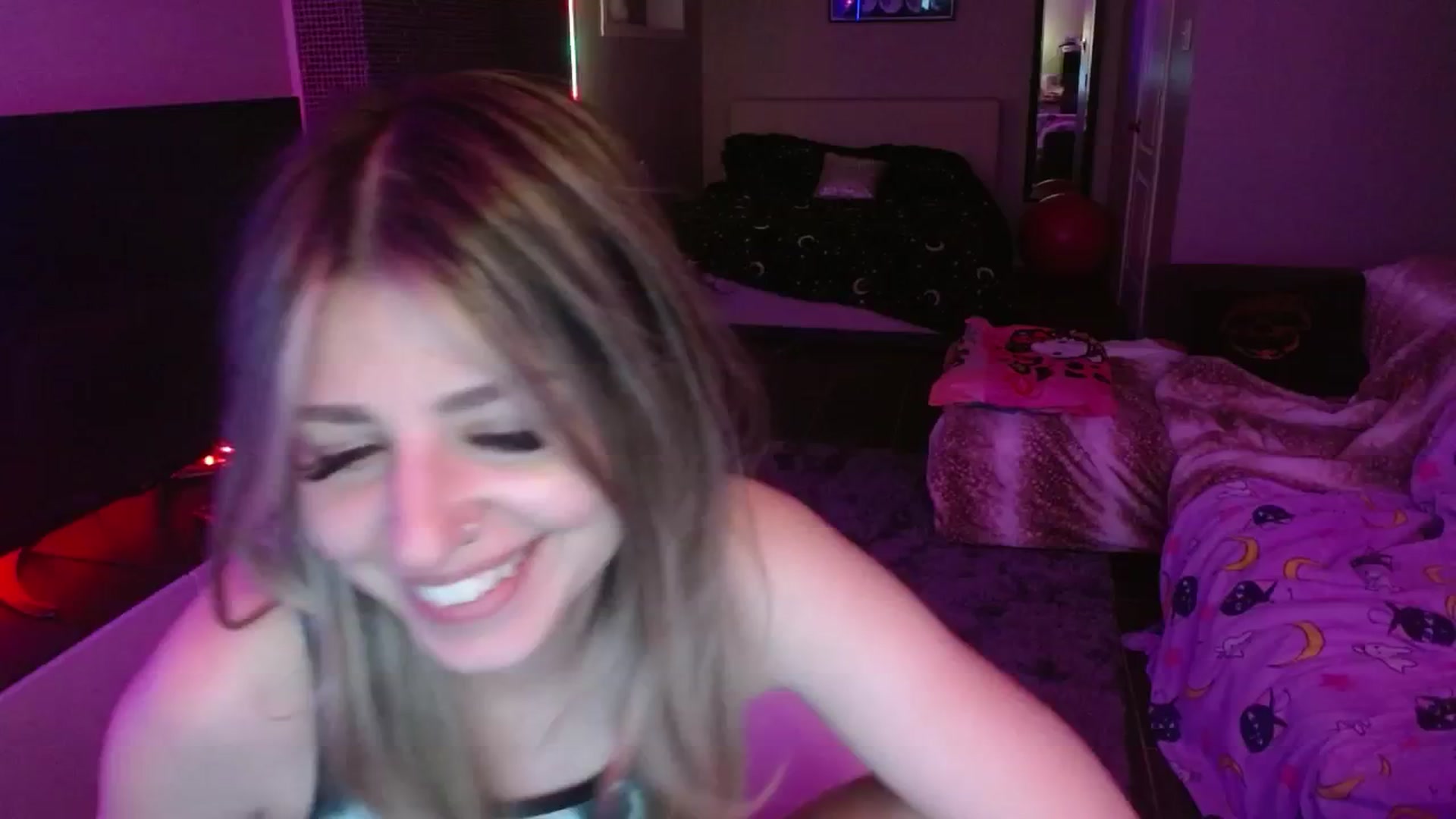 Gallery image thumbnail from Serafina's myfreecams stream on, 08/09/2024, 07:01 image 15 of 20