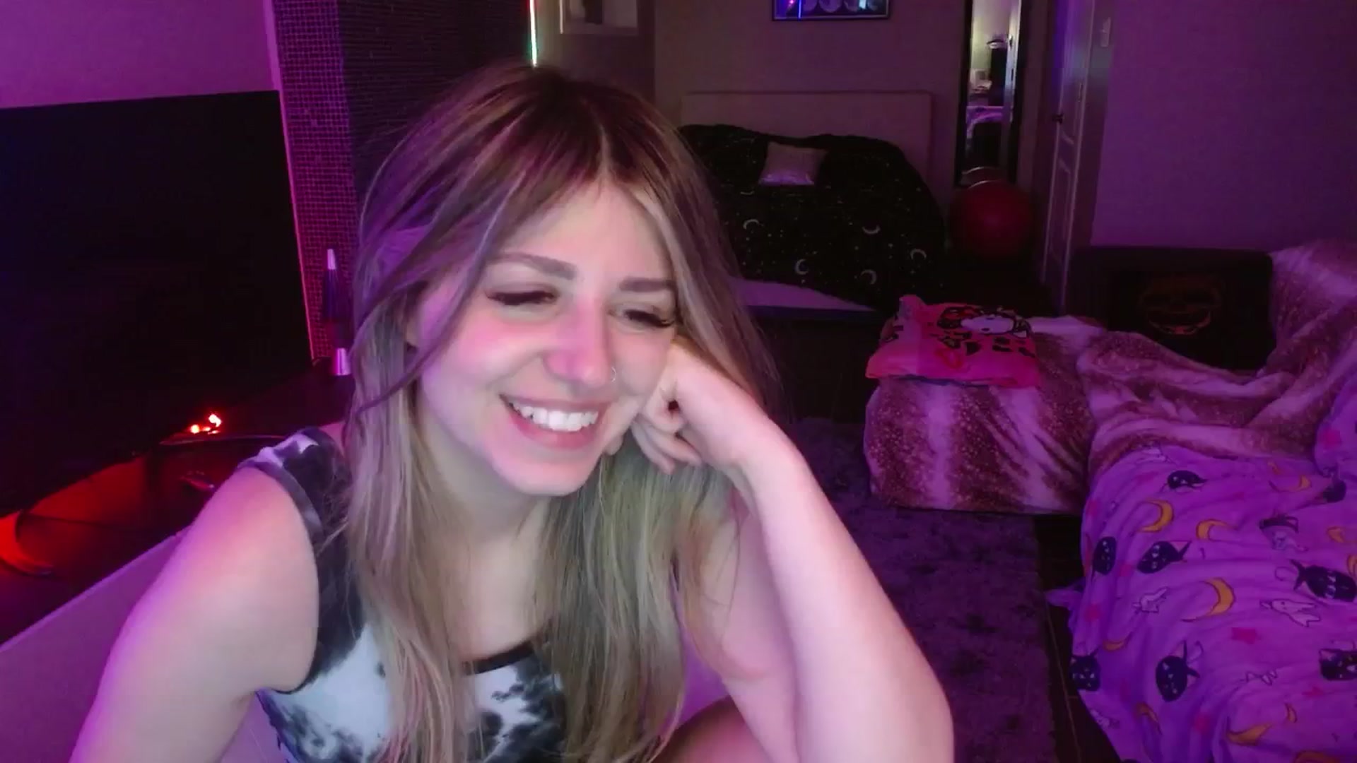 Gallery image thumbnail from Serafina's myfreecams stream on, 08/09/2024, 07:01 image 2 of 20