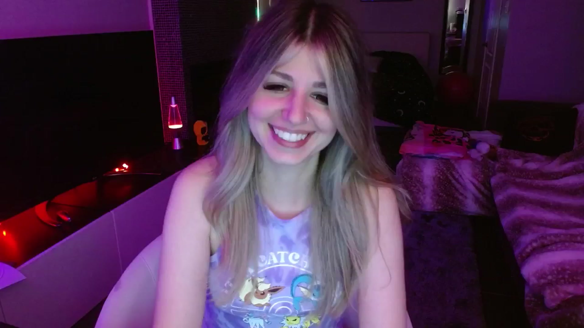 Gallery image thumbnail from Serafina's myfreecams stream on, 08/11/2024, 02:44 image 19 of 20