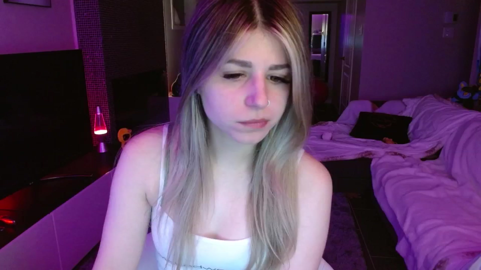 Gallery image thumbnail from Serafina's myfreecams stream on, 08/21/2024, 05:07 image 6 of 20