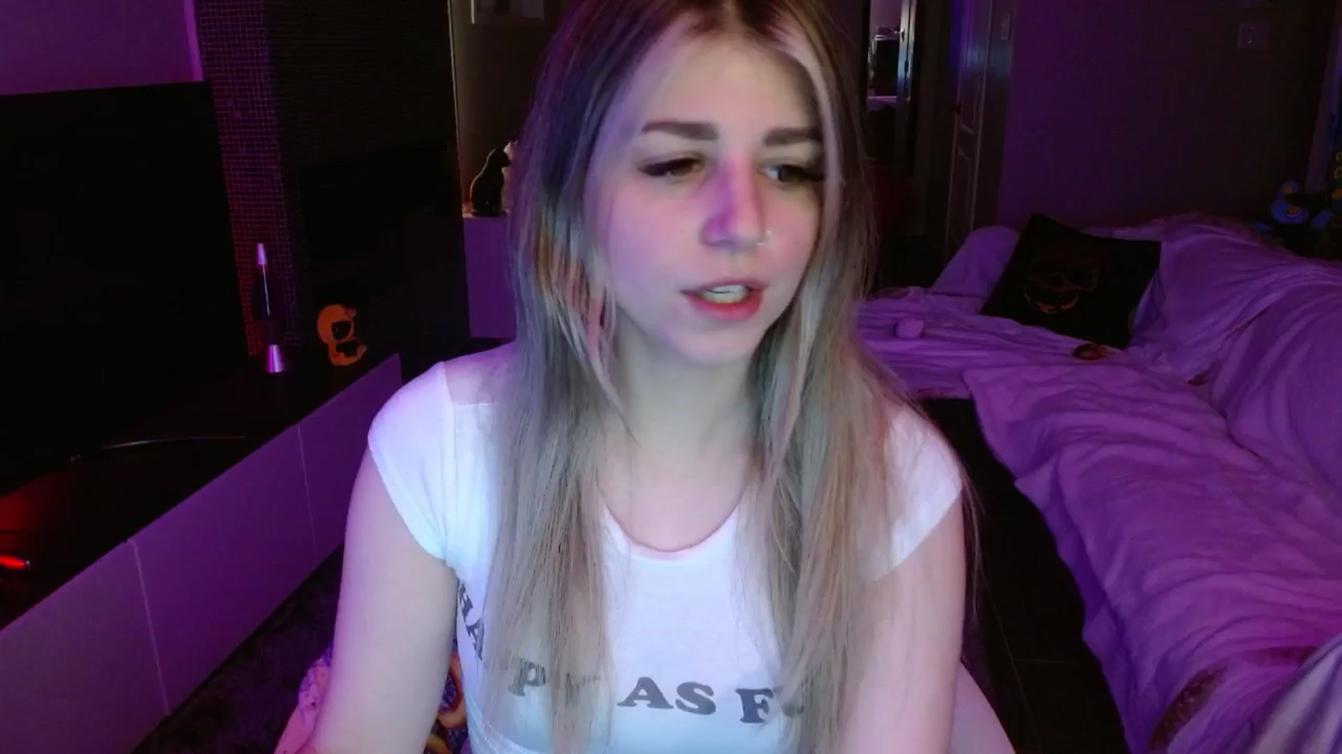 Gallery image thumbnail from Serafina's myfreecams stream on, 08/22/2024, 03:51 image 1 of 20