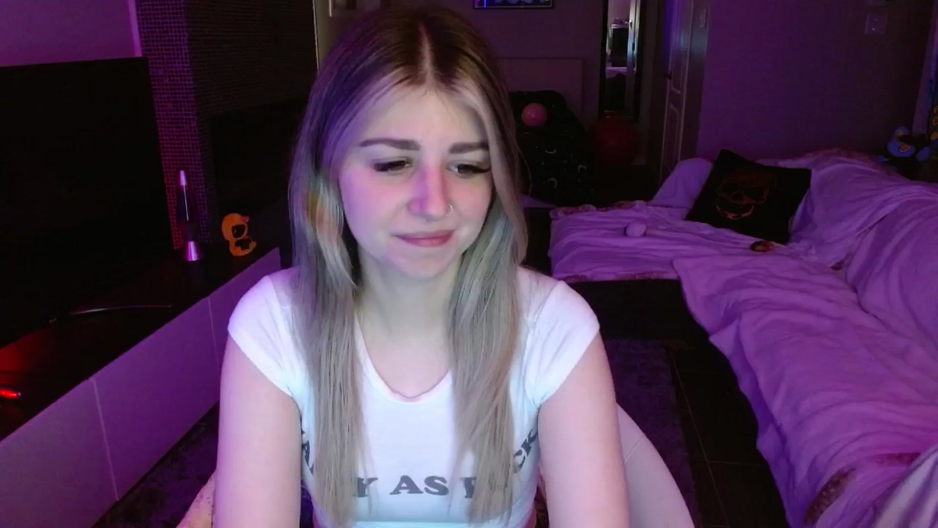 Gallery image thumbnail from Serafina's myfreecams stream on, 08/22/2024, 03:51 image 2 of 20