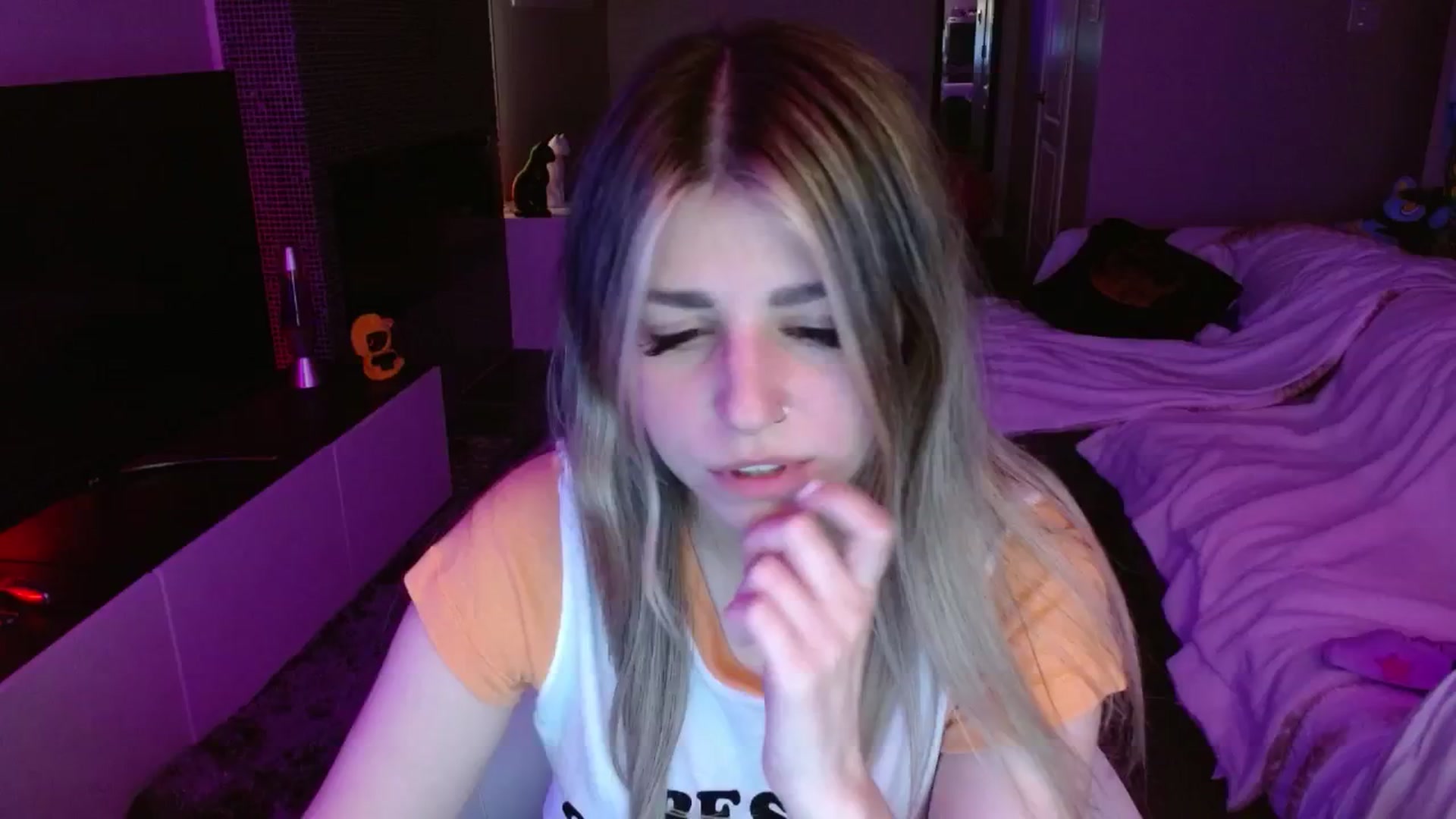Gallery image thumbnail from Serafina's myfreecams stream on, 08/22/2024, 06:02 image 17 of 20