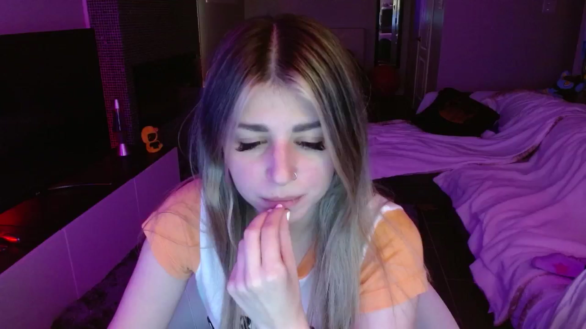 Gallery image thumbnail from Serafina's myfreecams stream on, 08/22/2024, 06:02 image 15 of 20
