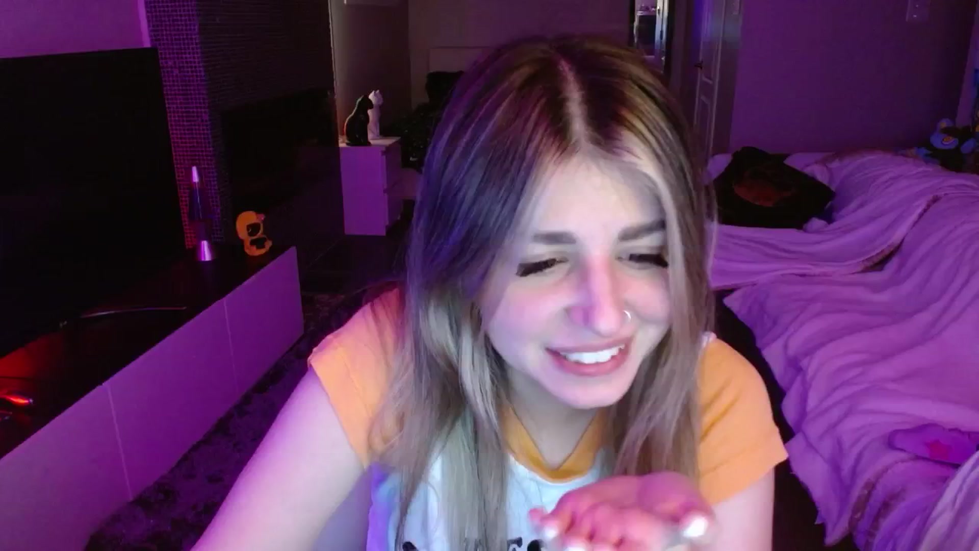 Gallery image thumbnail from Serafina's myfreecams stream on, 08/22/2024, 06:02 image 13 of 20
