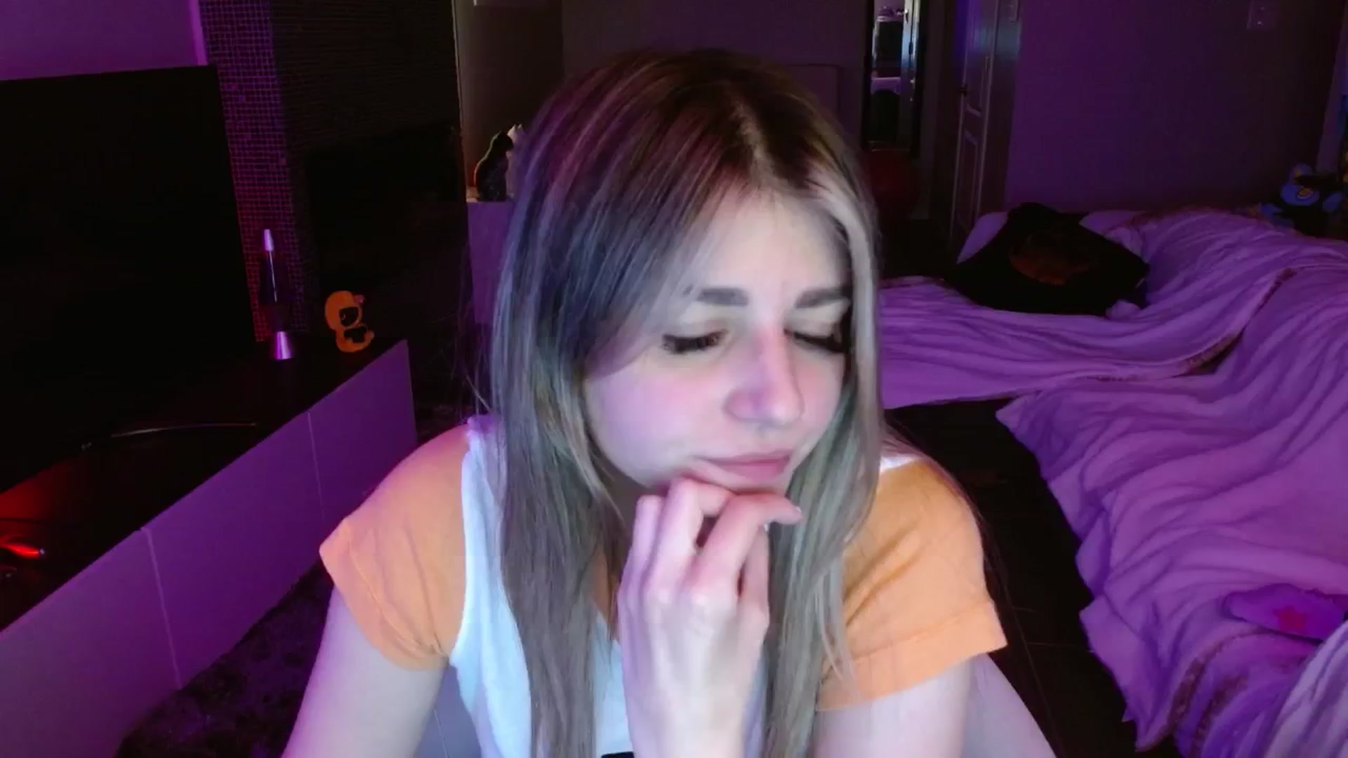 Gallery image thumbnail from Serafina's myfreecams stream on, 08/22/2024, 06:02 image 20 of 20
