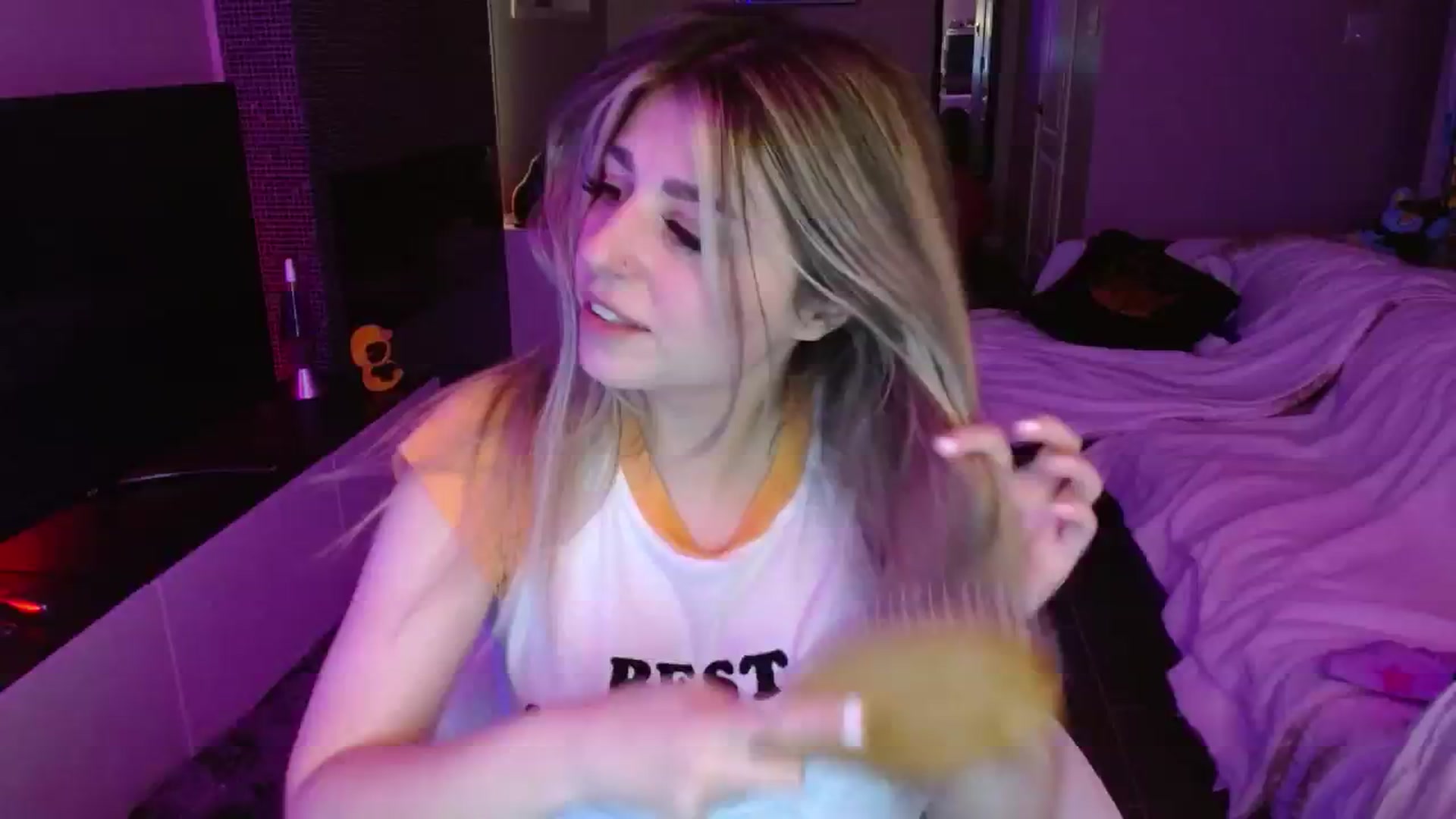 Gallery image thumbnail from Serafina's myfreecams stream on, 08/22/2024, 06:02 image 11 of 20