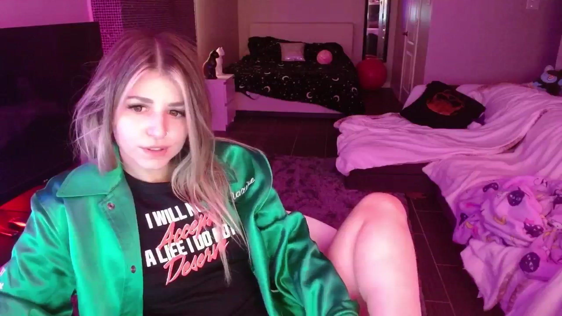 Gallery image thumbnail from Serafina's myfreecams stream on, 08/23/2024, 05:49 image 13 of 20
