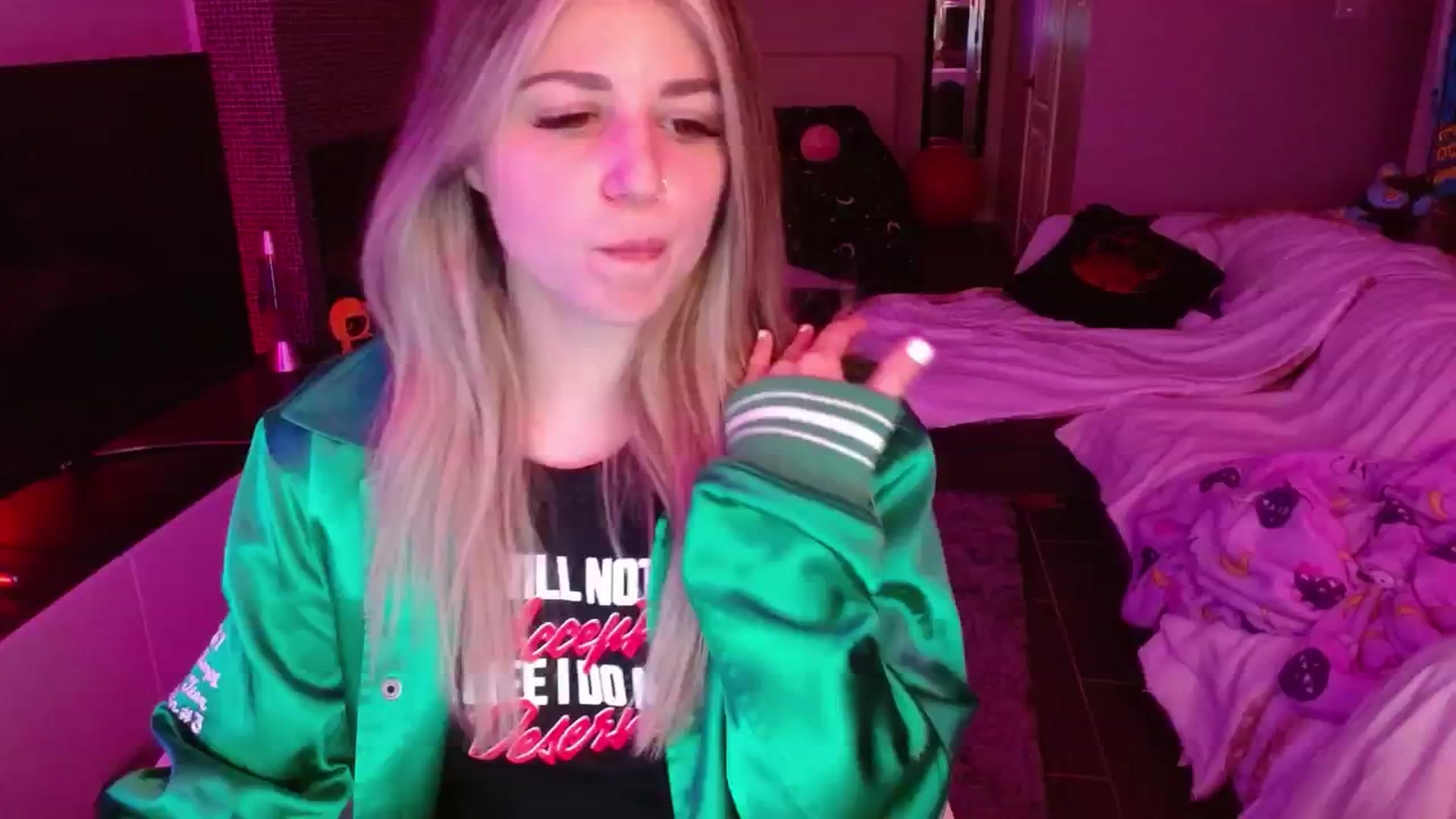 Gallery image thumbnail from Serafina's myfreecams stream on, 08/23/2024, 05:49 image 3 of 20