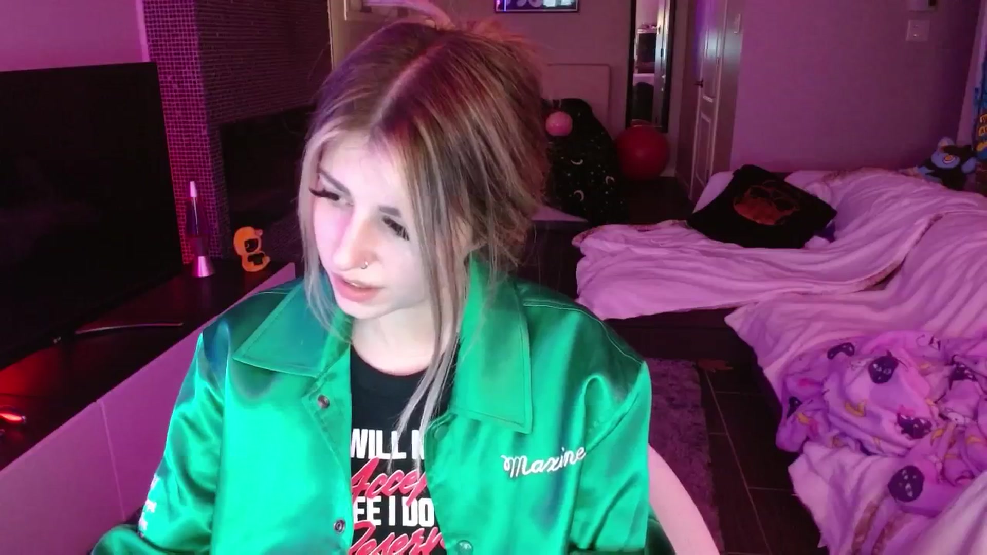 Gallery image thumbnail from Serafina's myfreecams stream on, 08/23/2024, 05:49 image 19 of 20