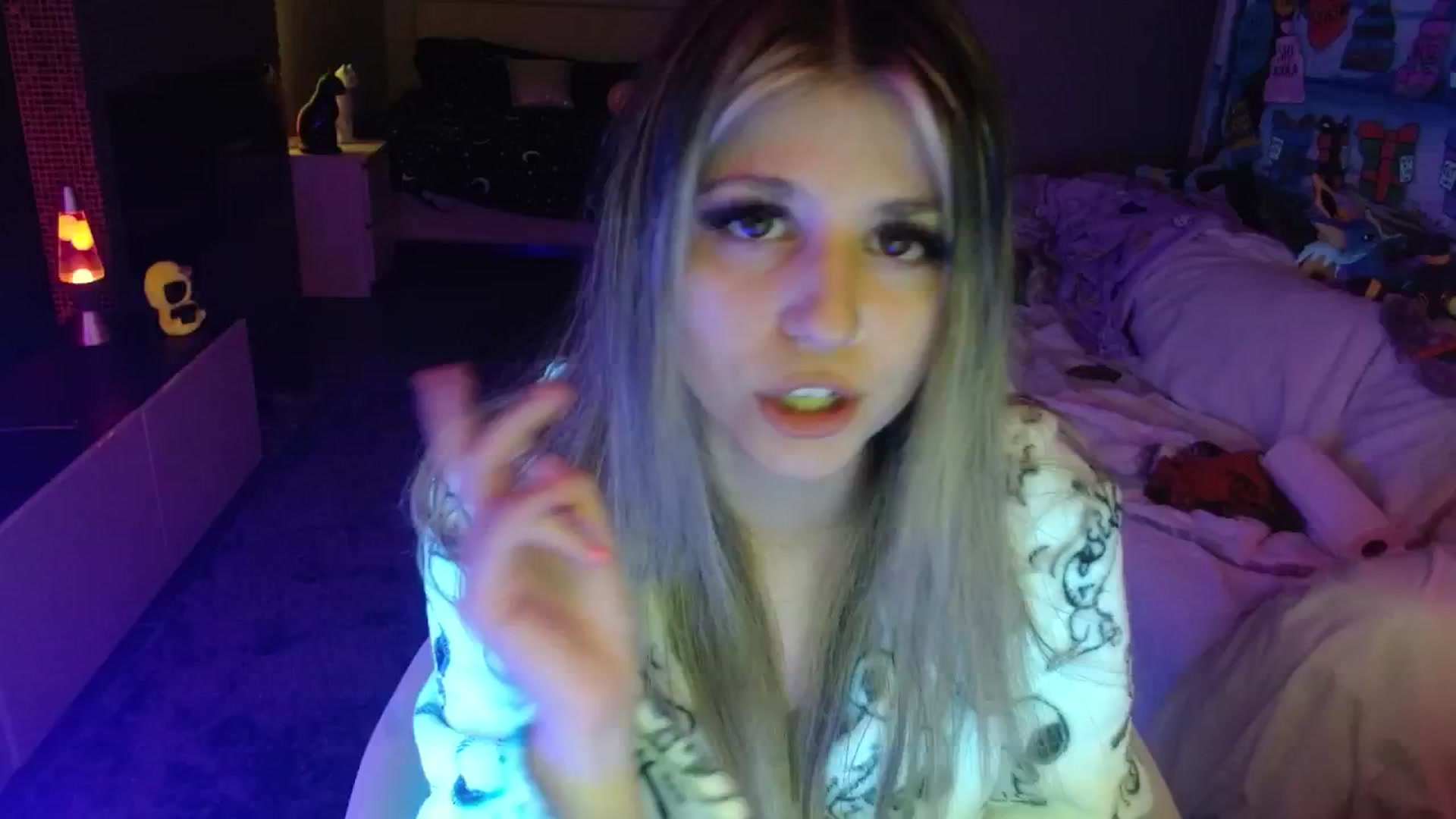 Gallery image thumbnail from Serafina's myfreecams stream on, 08/28/2024, 08:13 image 9 of 20