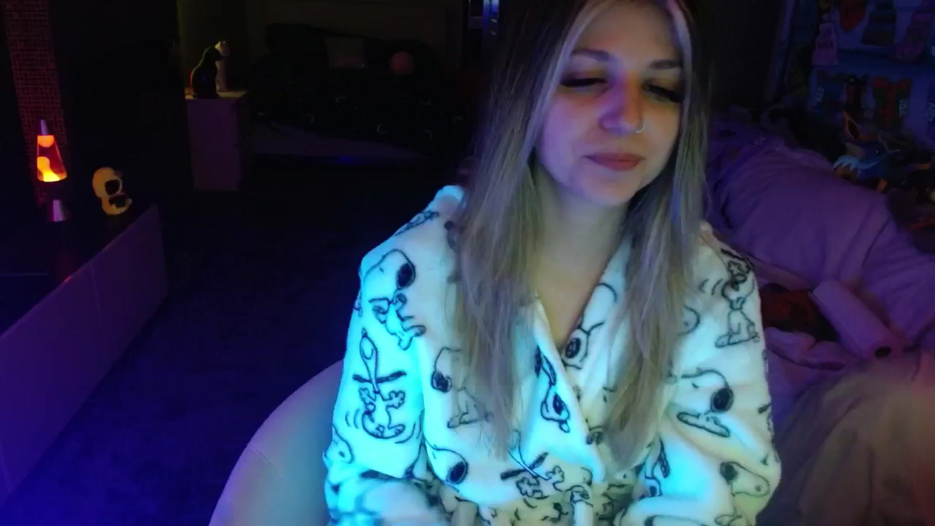 Gallery image thumbnail from Serafina's myfreecams stream on, 08/28/2024, 08:13 image 10 of 20