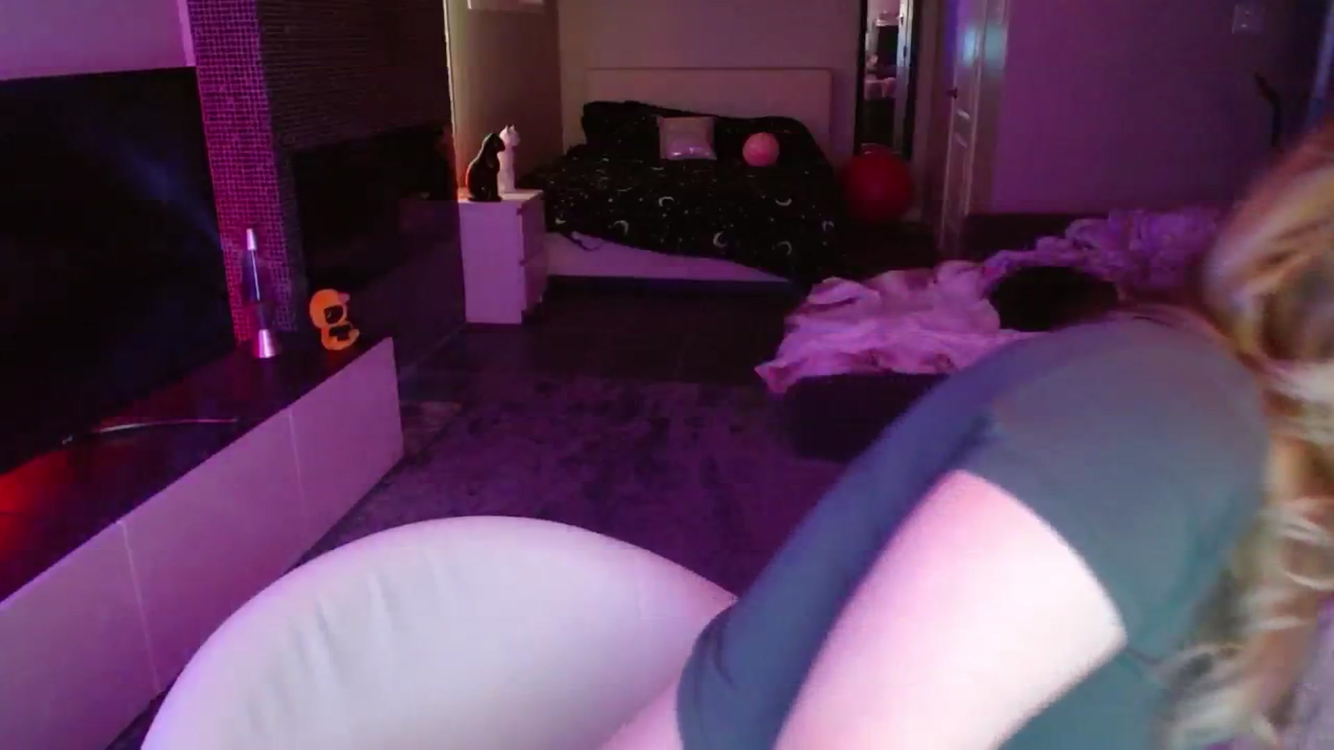 Gallery image thumbnail from Serafina's myfreecams stream on, 08/30/2024, 03:11 image 20 of 20