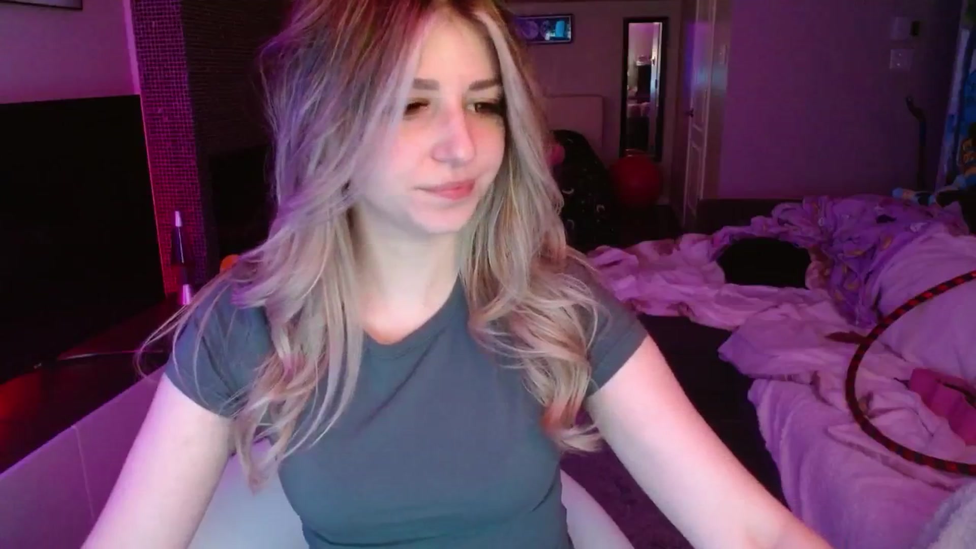 Gallery image thumbnail from Serafina's myfreecams stream on, 08/30/2024, 03:11 image 12 of 20