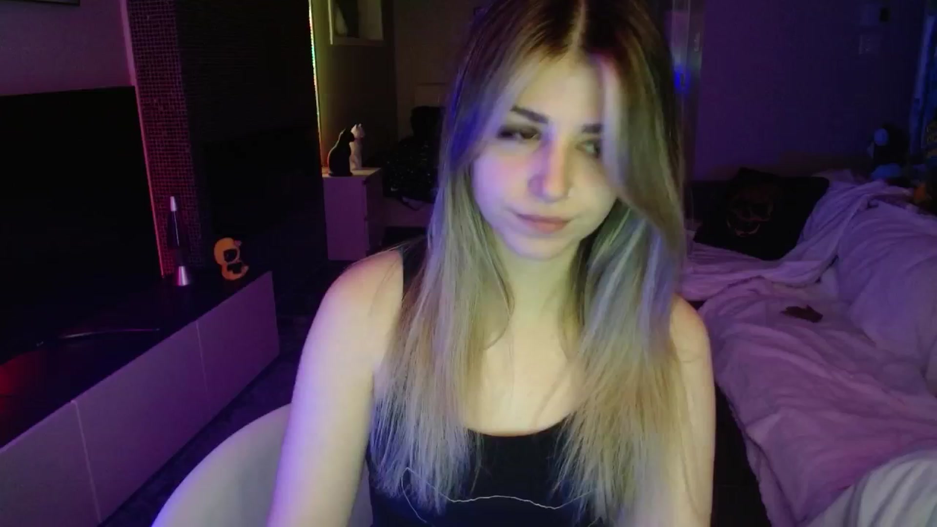 Gallery image thumbnail from Serafina's myfreecams stream on, 09/01/2024, 02:45 image 5 of 20