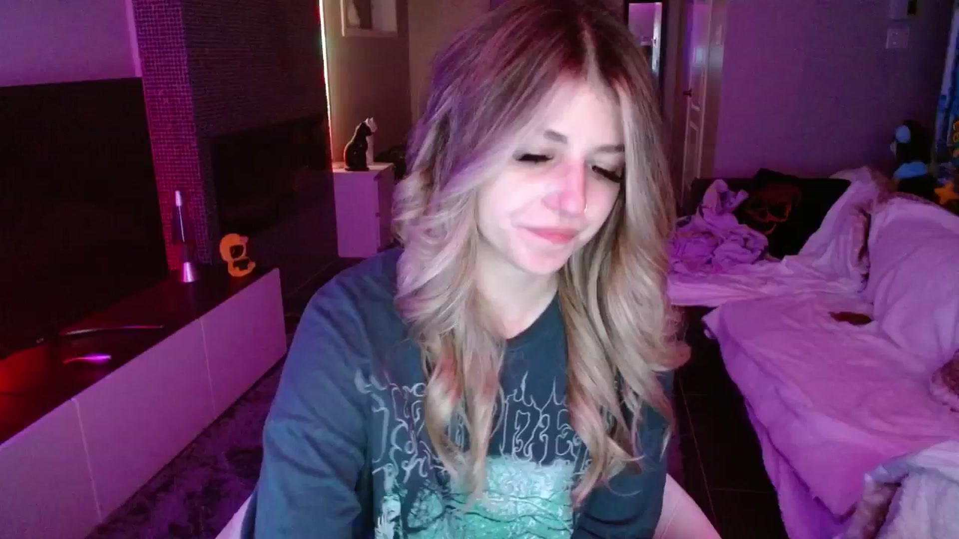 Gallery image thumbnail from Serafina's myfreecams stream on, 09/04/2024, 02:05 image 11 of 20