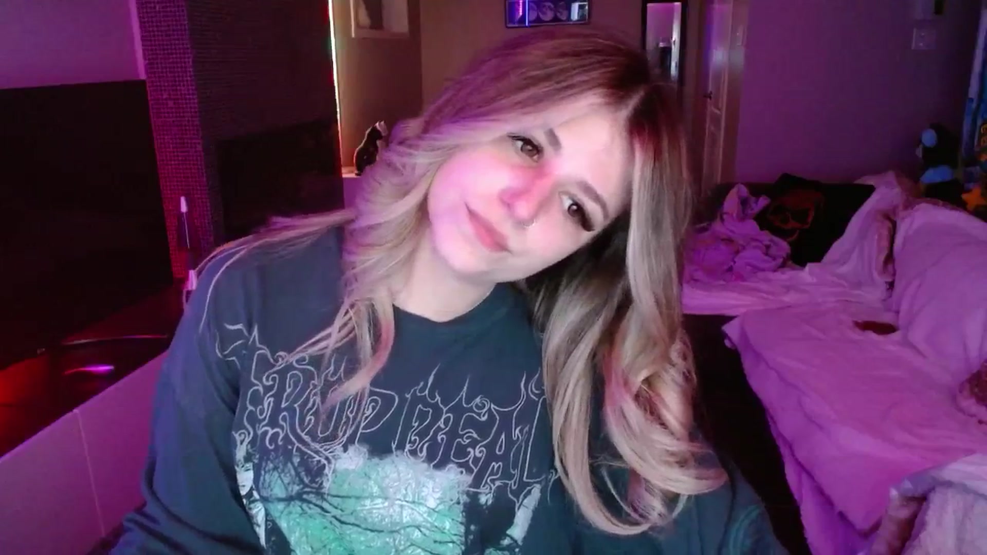 Gallery image thumbnail from Serafina's myfreecams stream on, 09/04/2024, 02:05 image 18 of 20