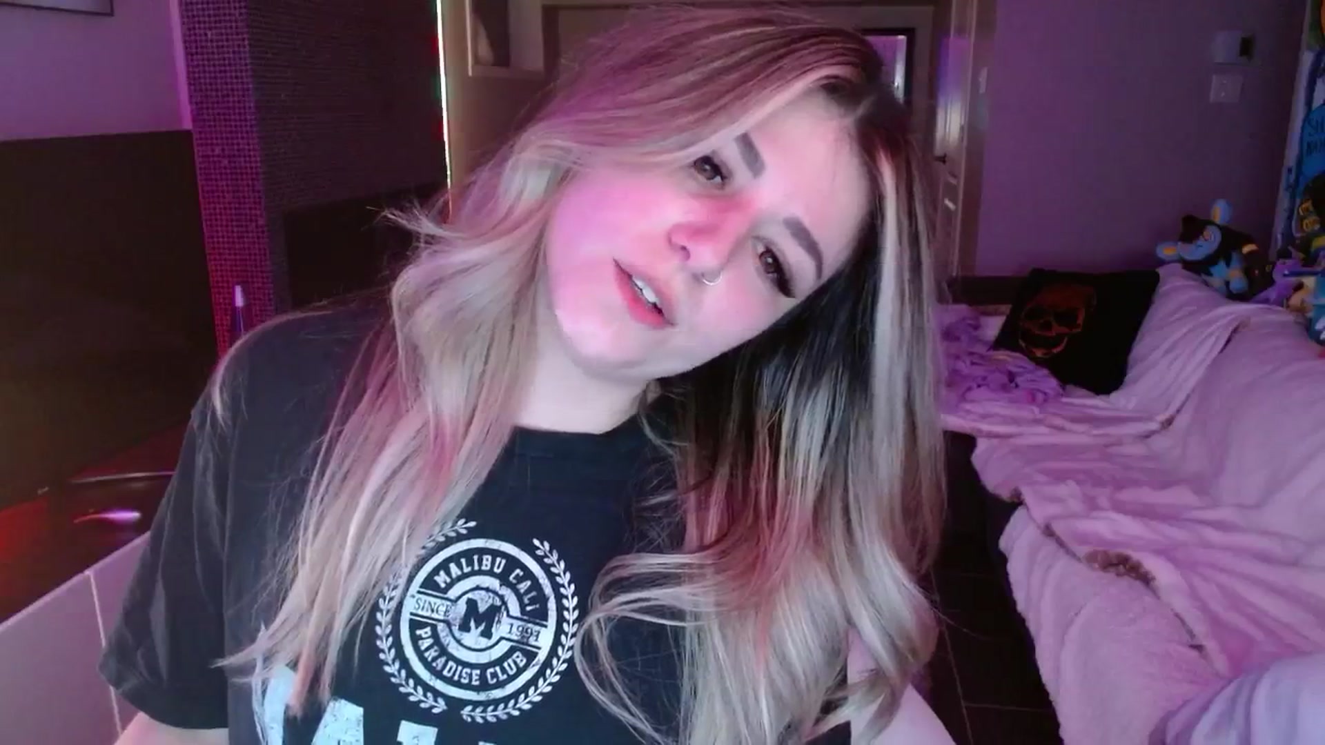 Gallery image thumbnail from Serafina's myfreecams stream on, 09/06/2024, 04:07 image 6 of 20