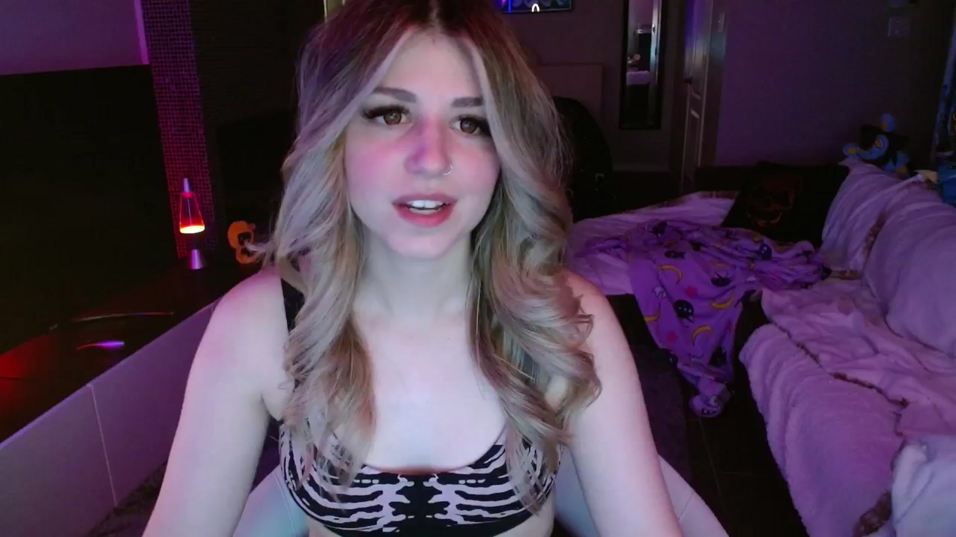 Gallery image thumbnail from Serafina's myfreecams stream on, 09/07/2024, 04:15 image 1 of 20
