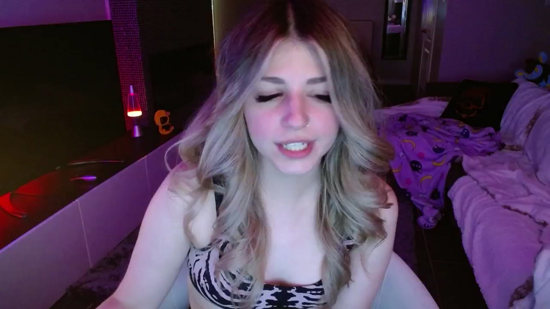 Gallery image thumbnail from Serafina's myfreecams stream on, 09/07/2024, 04:15 image 19 of 20