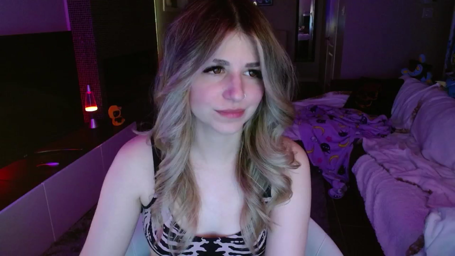 Gallery image thumbnail from Serafina's myfreecams stream on, 09/07/2024, 04:15 image 6 of 20