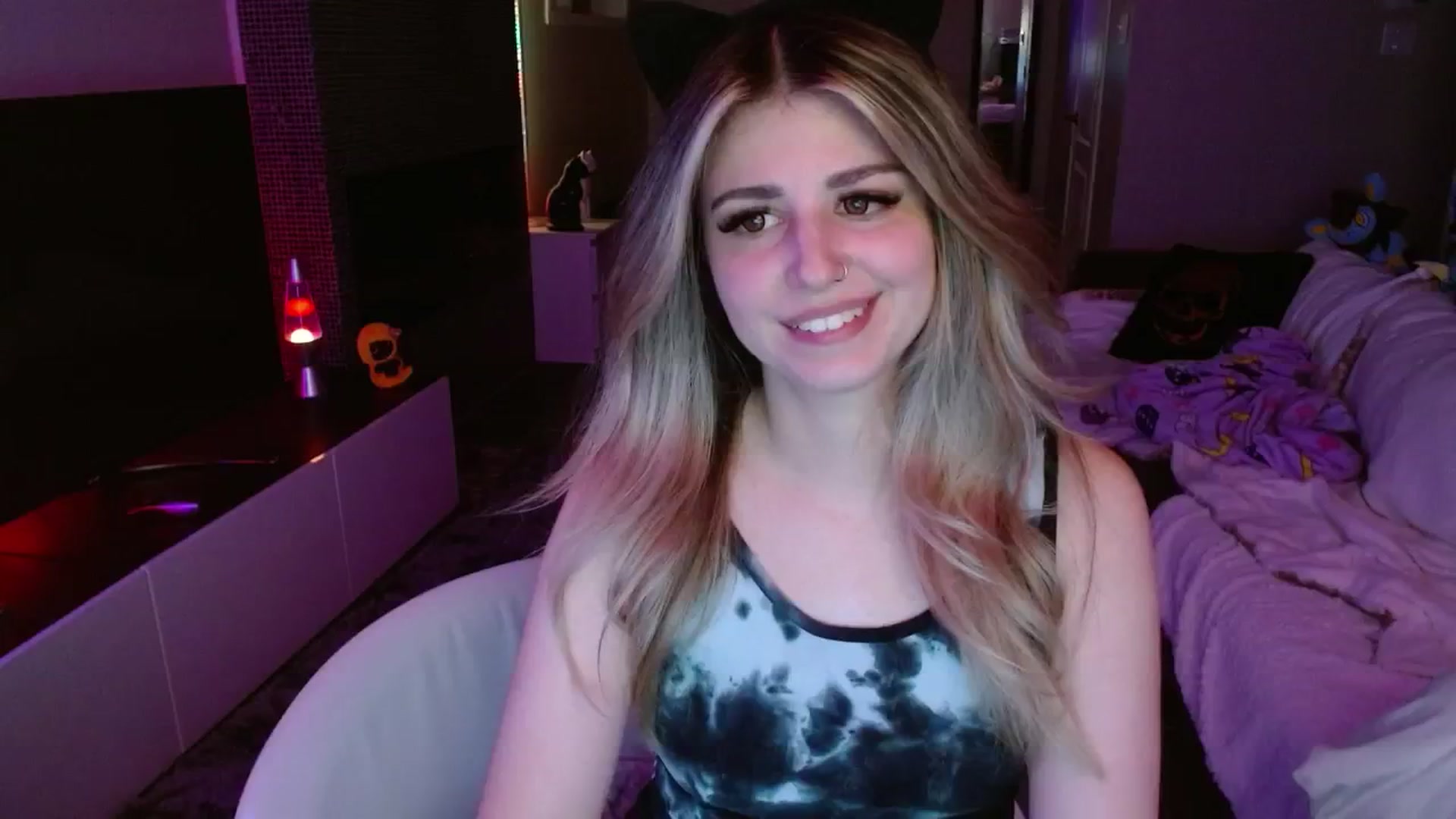 Gallery image thumbnail from Serafina's myfreecams stream on, 09/08/2024, 07:03 image 7 of 20